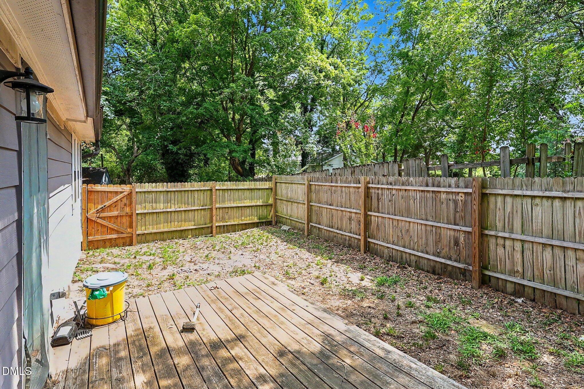 425 E Stallings Street Property Photo 31