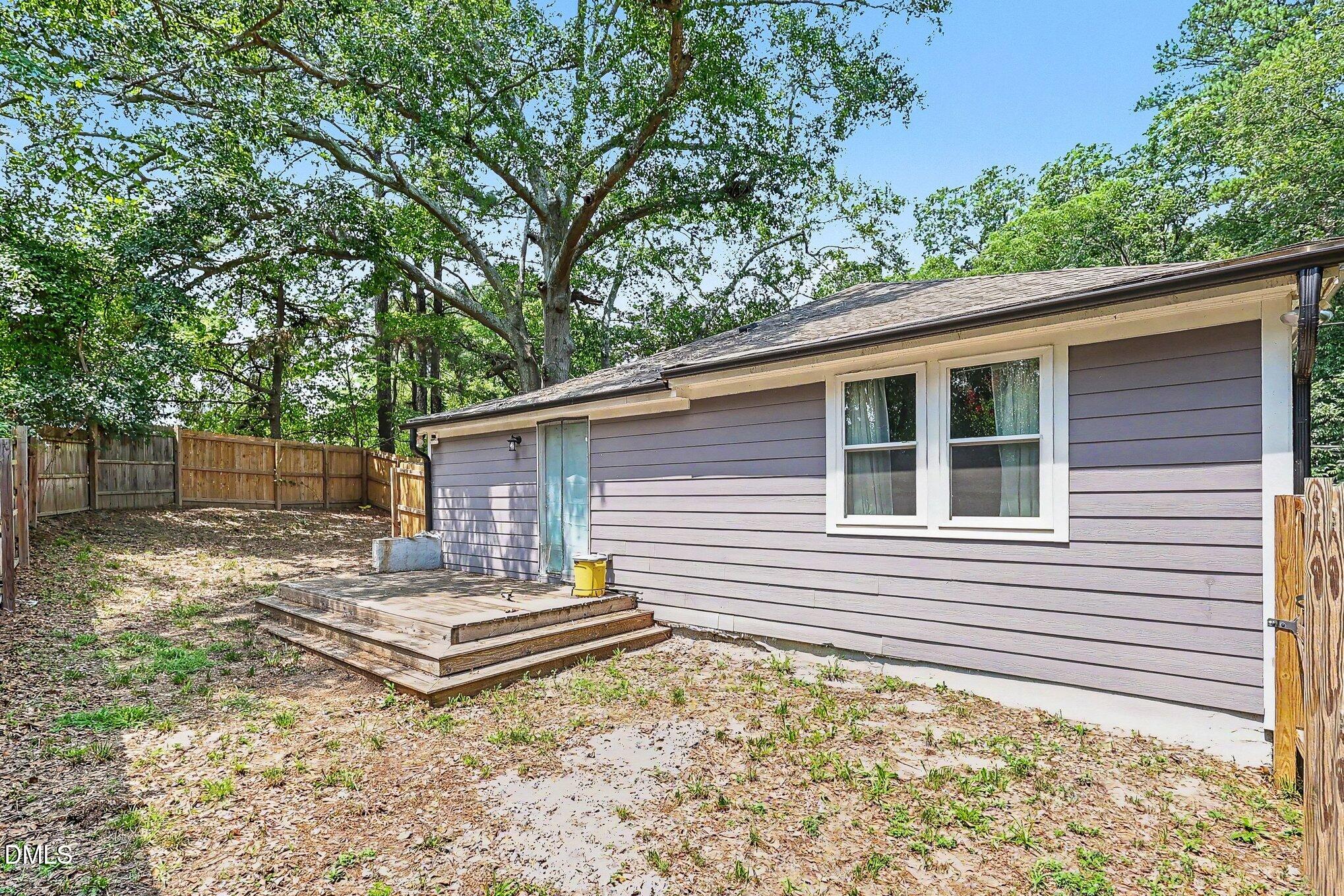 425 E Stallings Street Property Photo 33