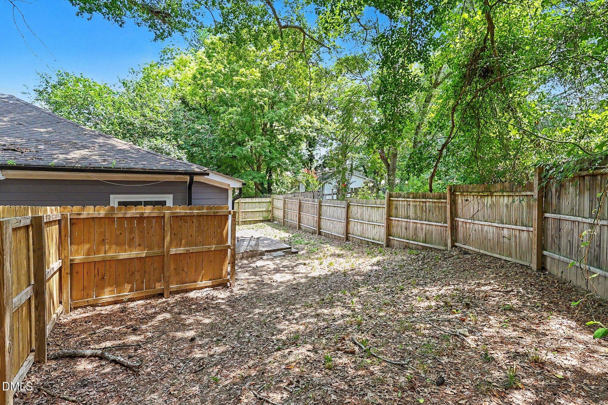 425 E Stallings Street Property Photo 36