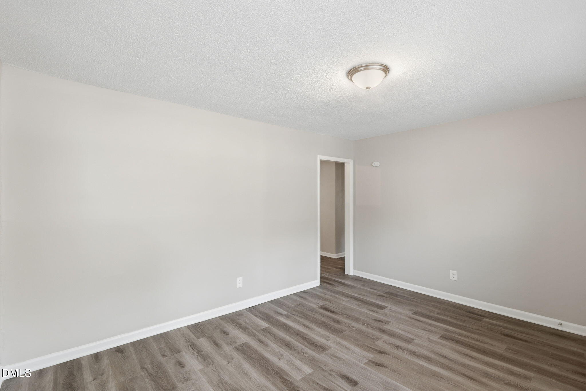 113 E Franklin Street Property Photo 10