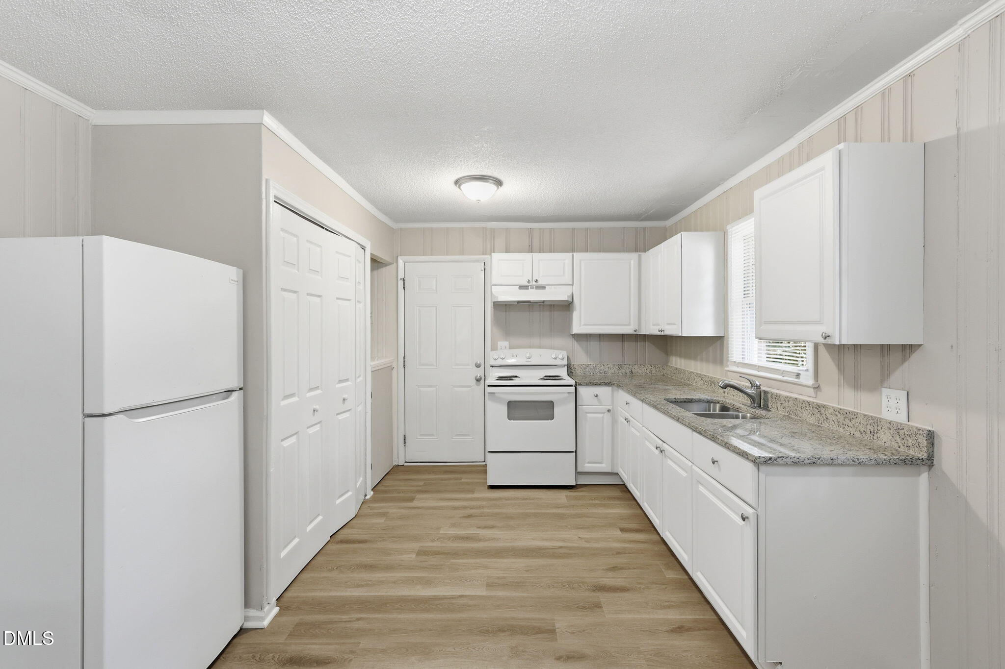 113 E Franklin Street Property Photo 11