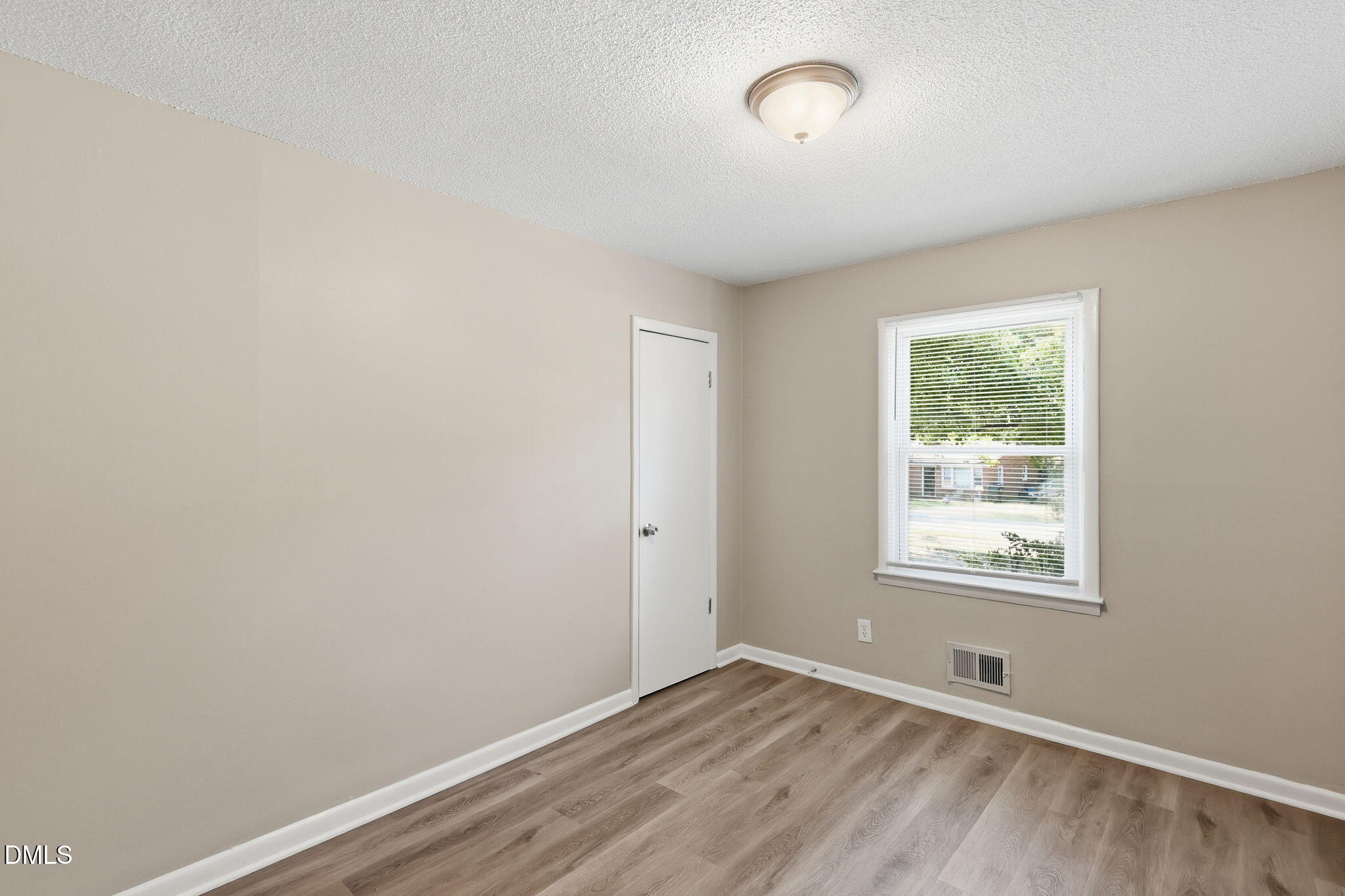 113 E Franklin Street Property Photo 16