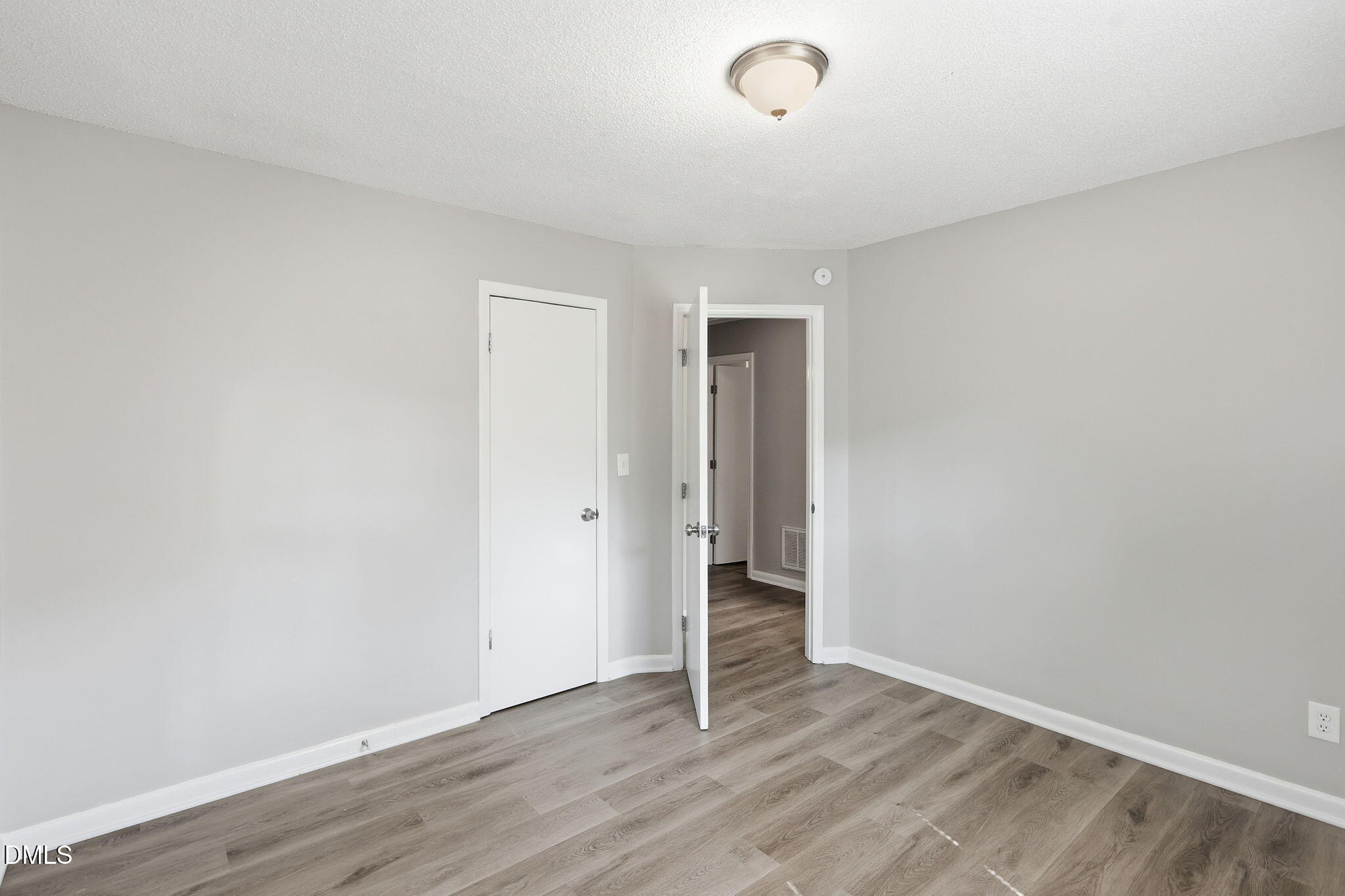 113 E Franklin Street Property Photo 19