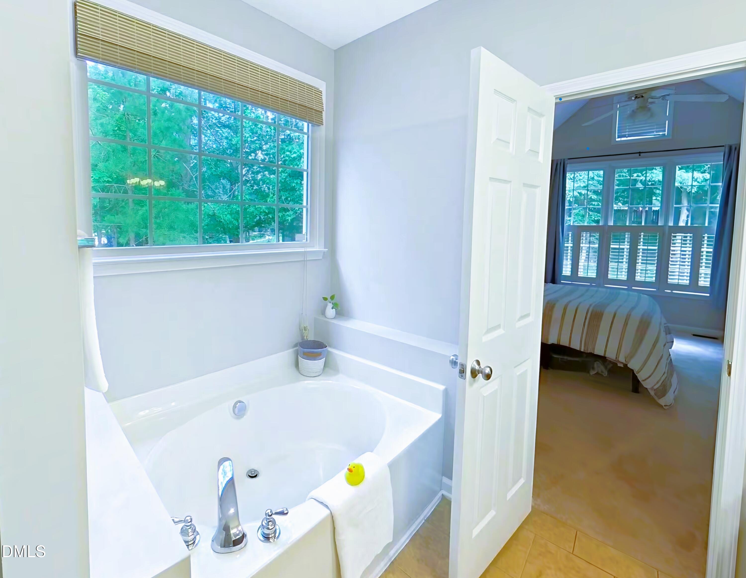 5806 Whispering Meadow Lane Property Photo 17