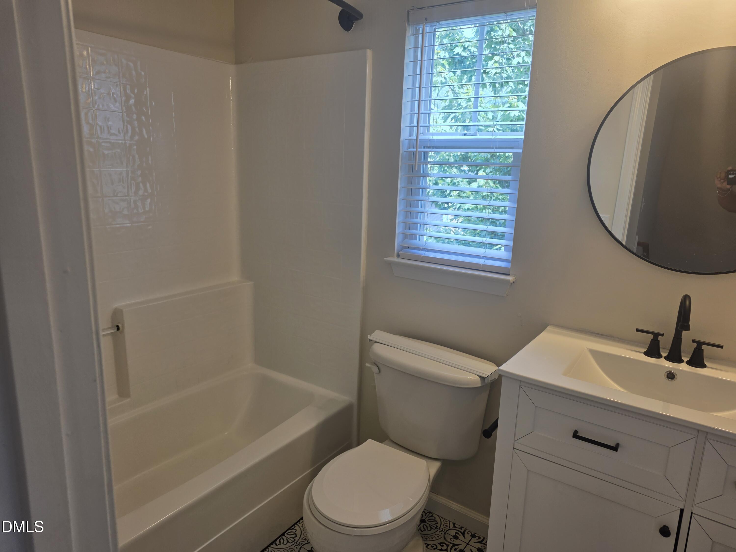 124 Braeside Court Property Photo 18