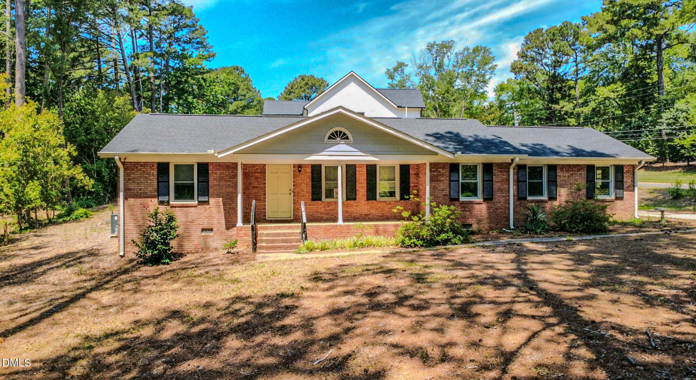 933 Greenwood Circle Property Photo 1