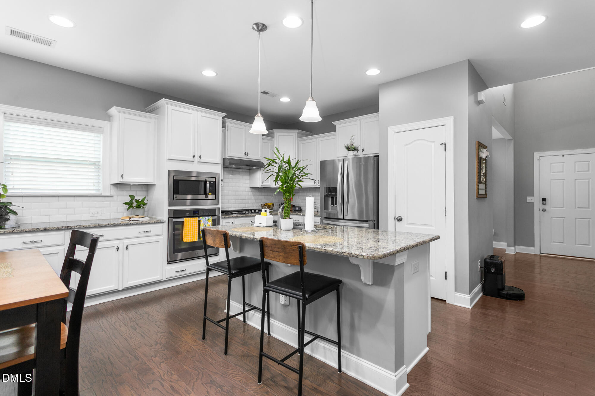 934 Sweet Gum Way Property Photo 4