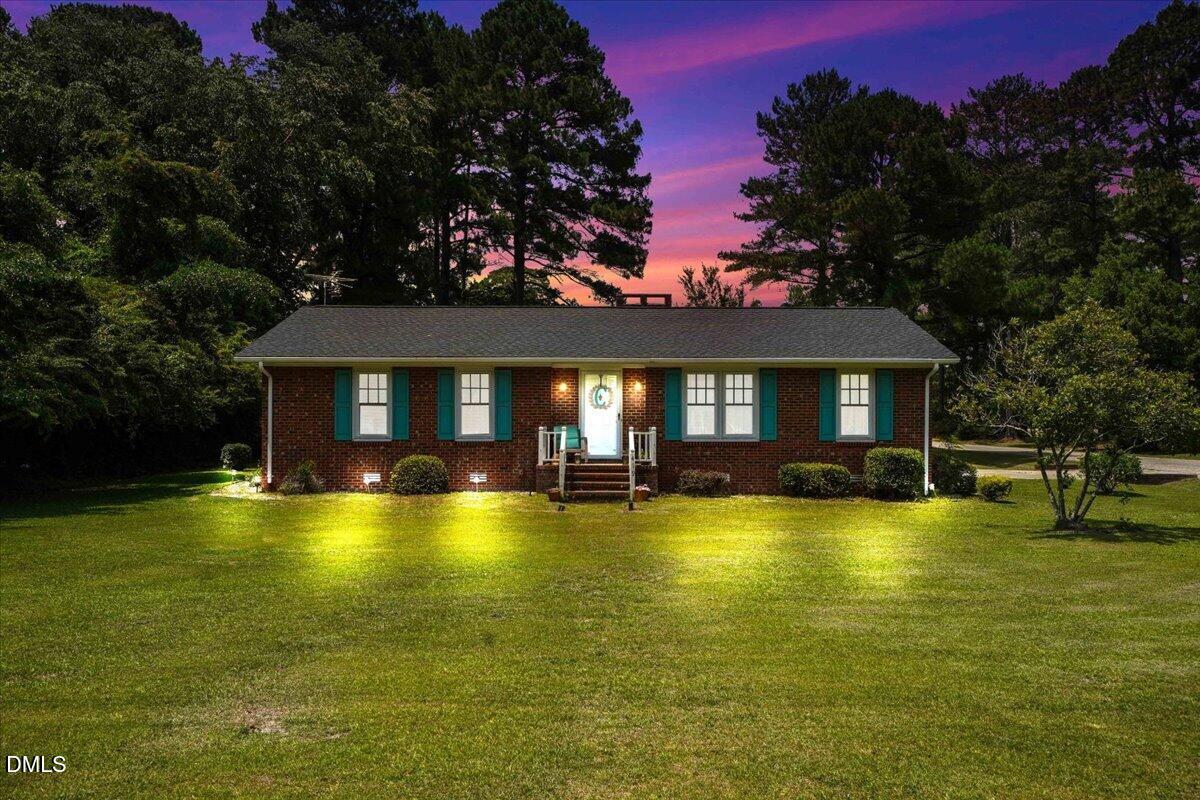 419 Forrest Road Property Photo 2