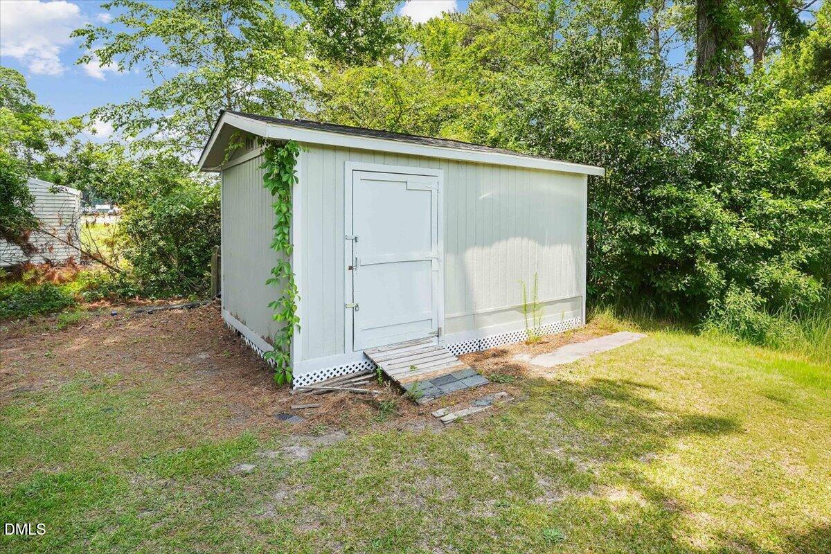 419 Forrest Road Property Photo 9