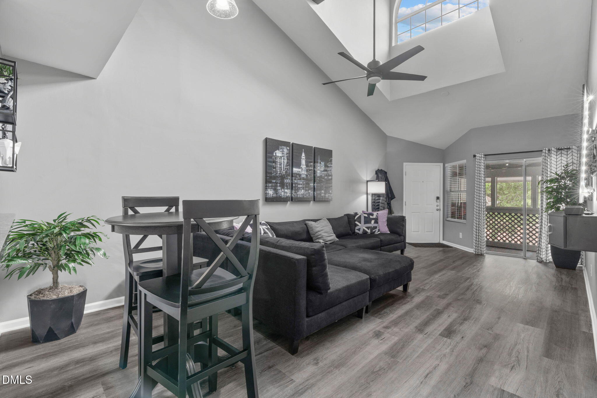 3806 Grey Harbor Drive 302 Property Photo 1