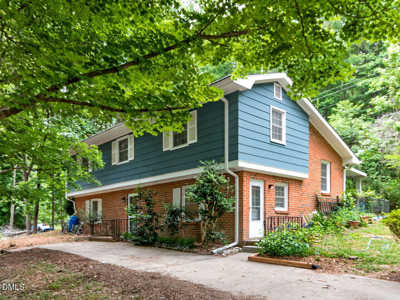 411 Yorktown Drive Property Photo 1