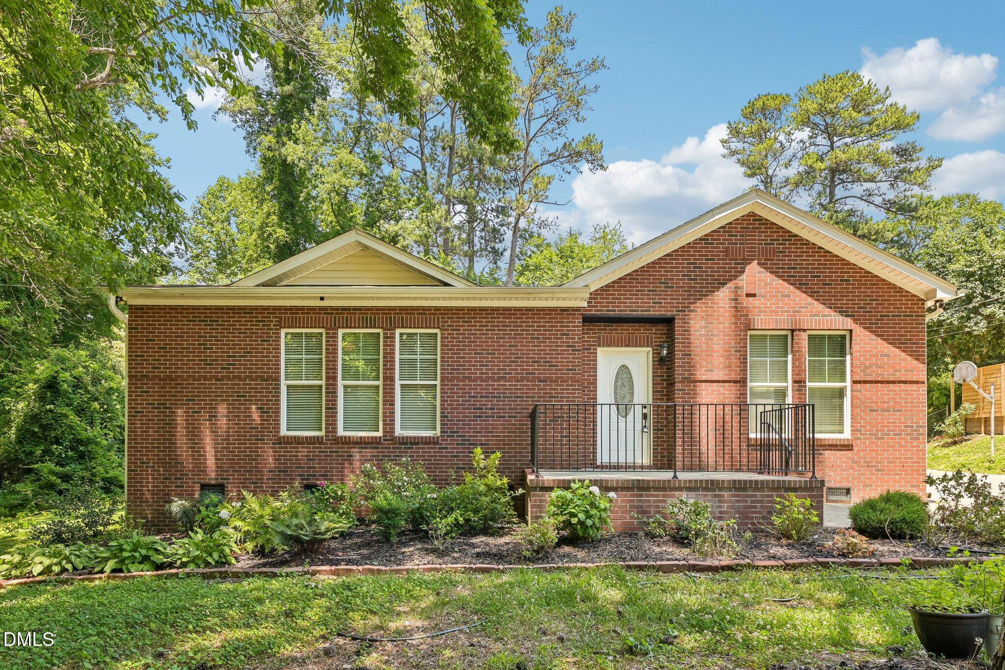 616 Maple Lane