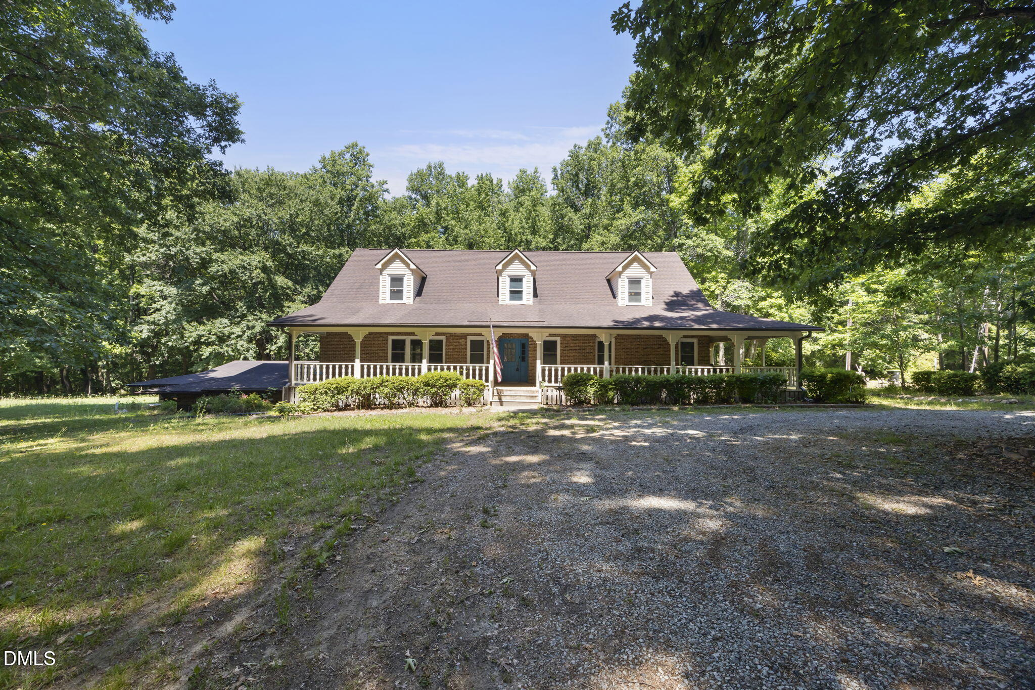 3208 Shady Grove Road Property Photo 1