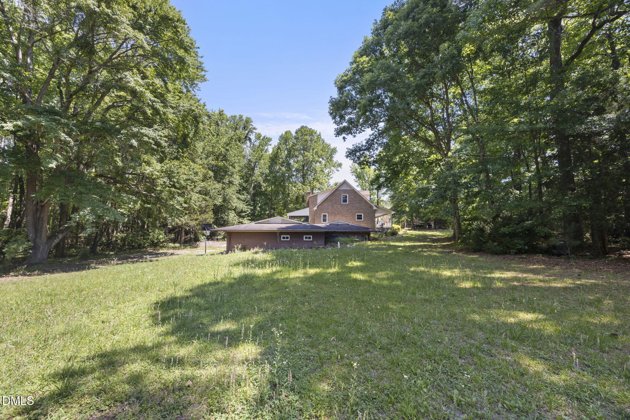 3208 Shady Grove Road Property Photo 8