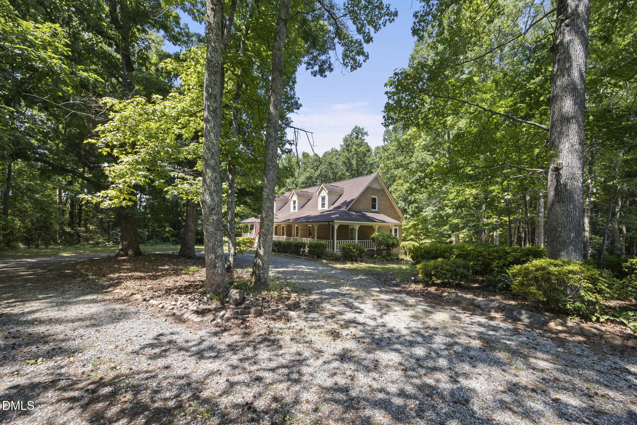 3208 Shady Grove Road Property Photo 11