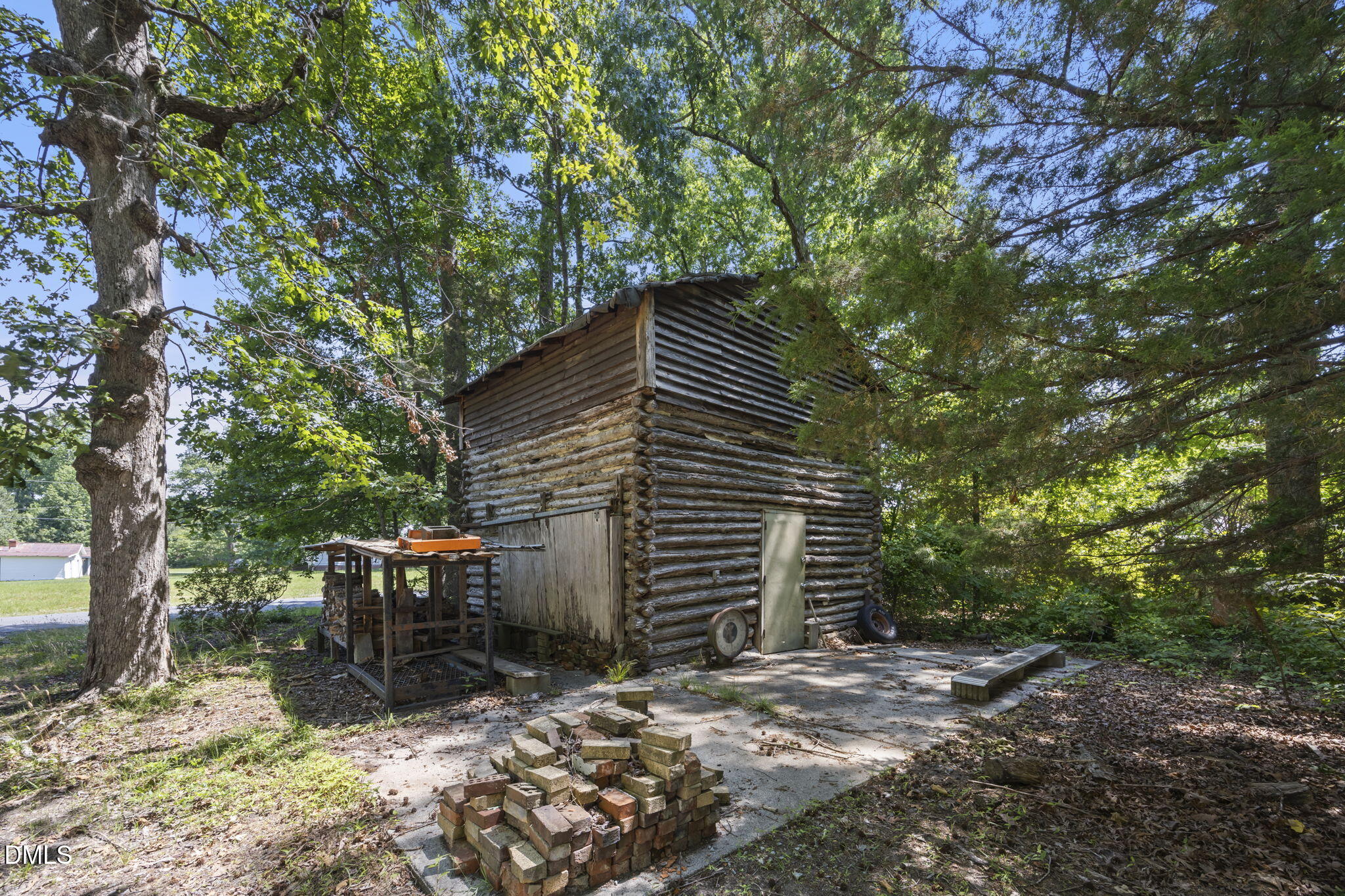 3208 Shady Grove Road Property Photo 12