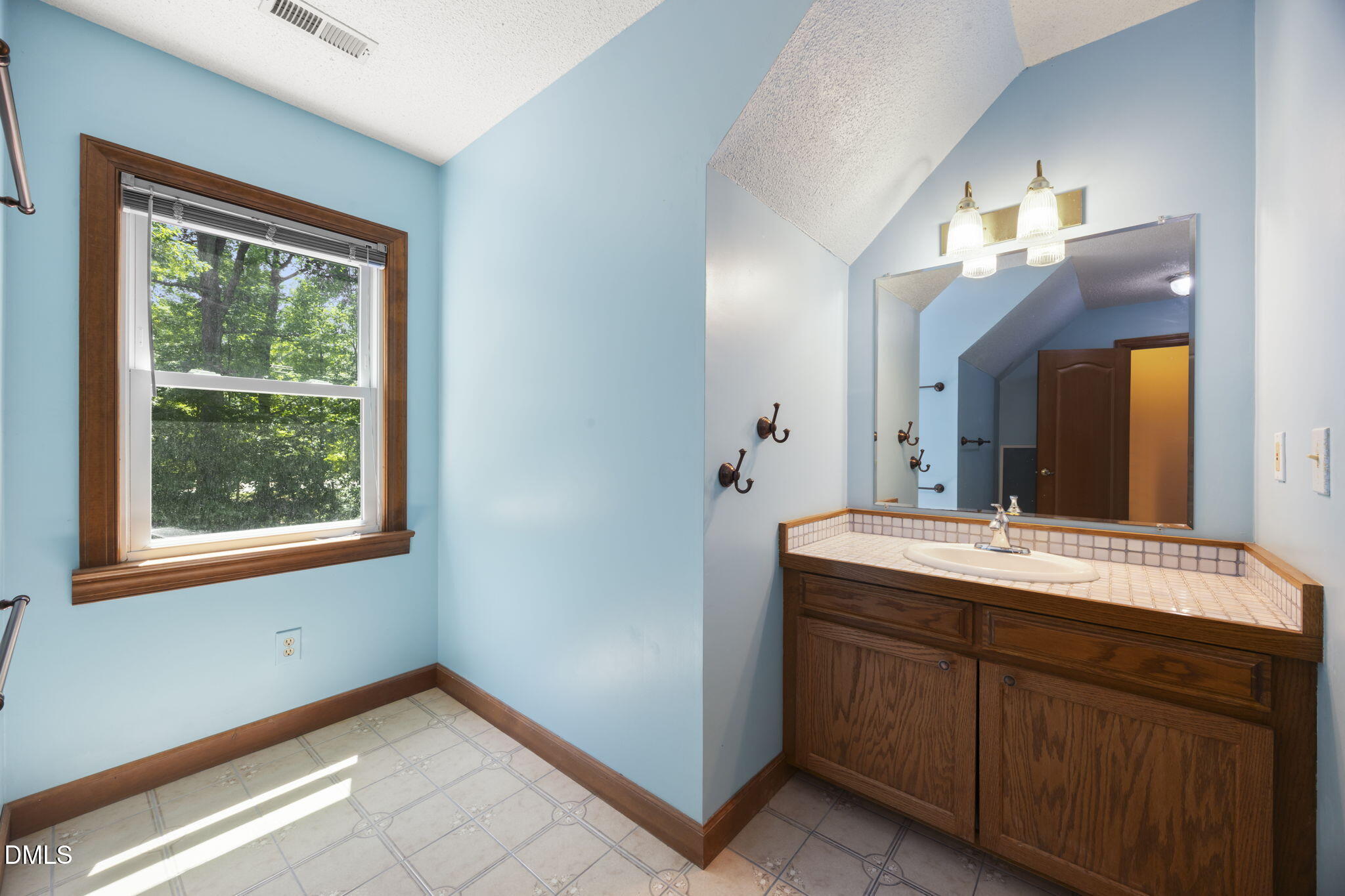 3208 Shady Grove Road Property Photo 50