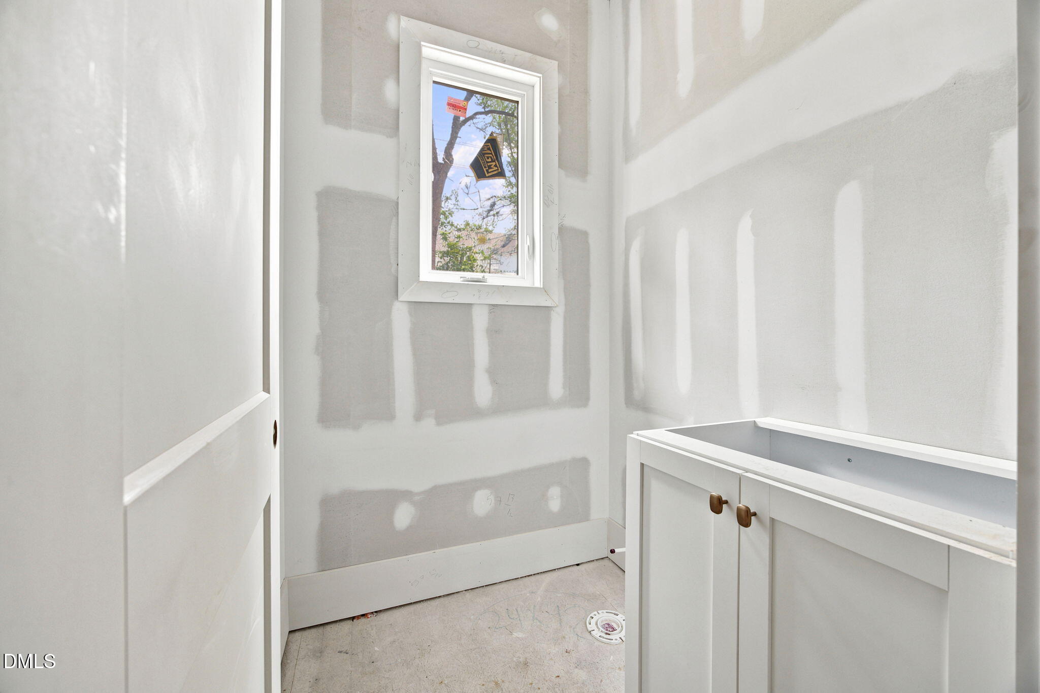 2394 Grant Avenue Property Photo 9