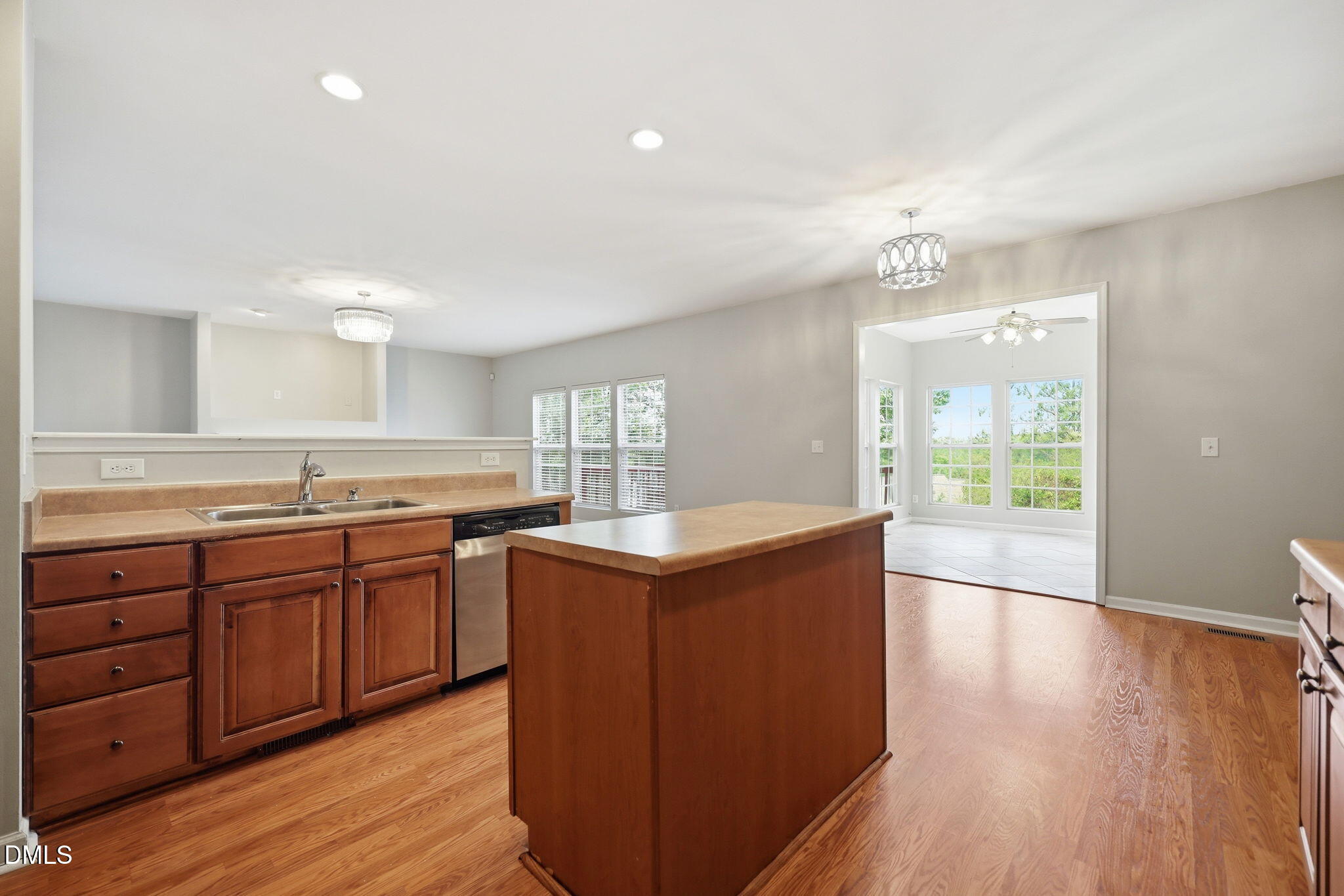 8709 Kaplan Woods Way Property Photo 15