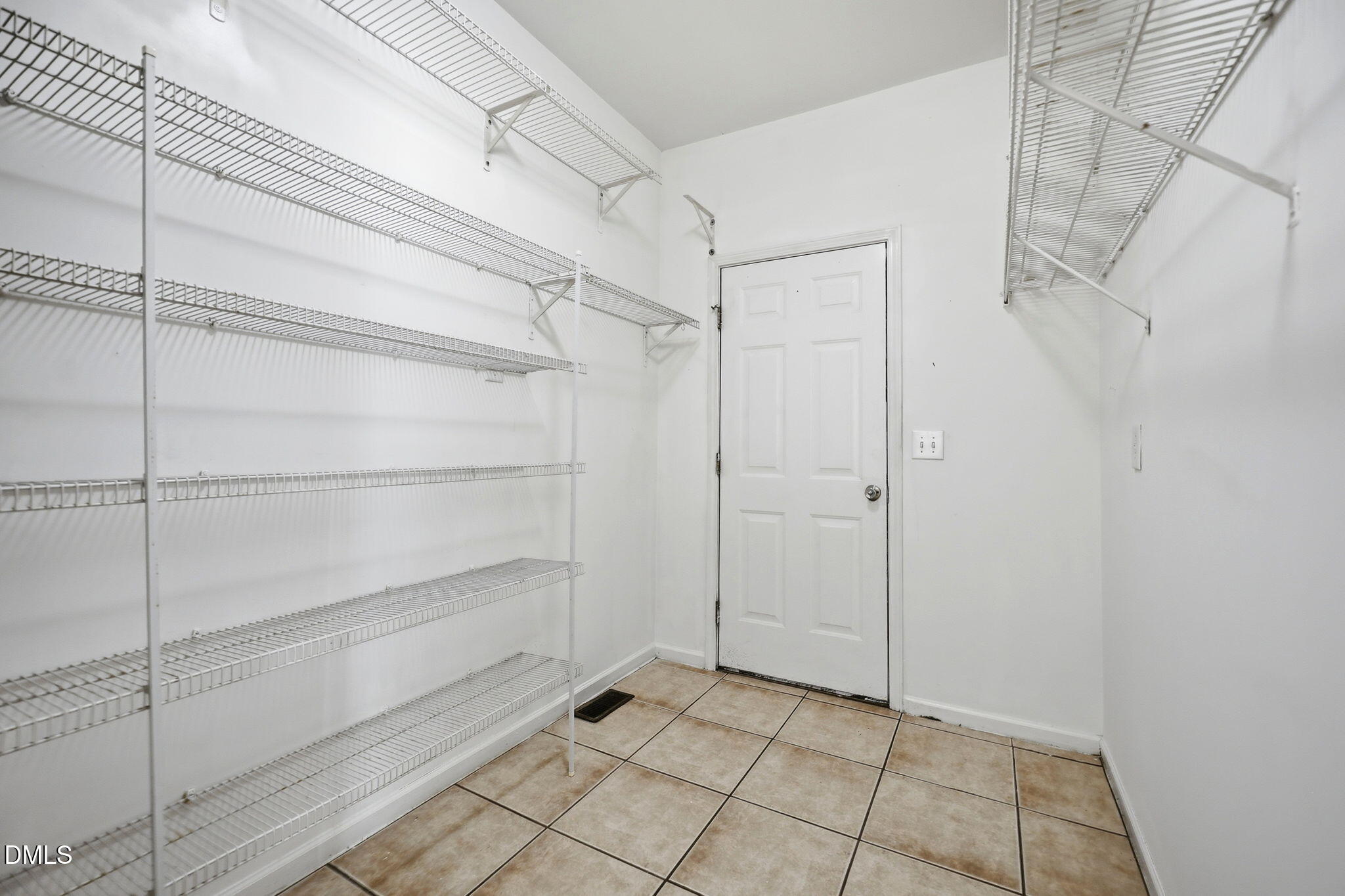 8709 Kaplan Woods Way Property Photo 18