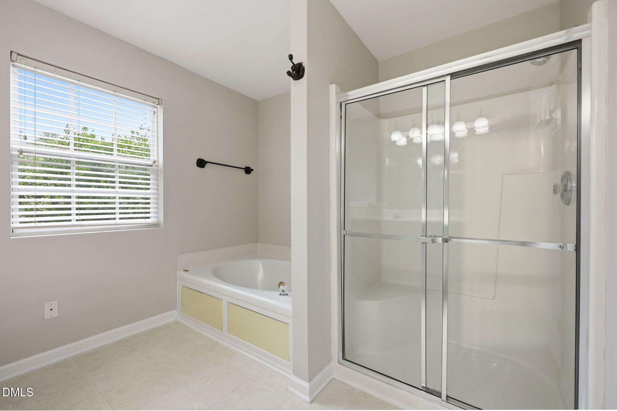 8709 Kaplan Woods Way Property Photo 33
