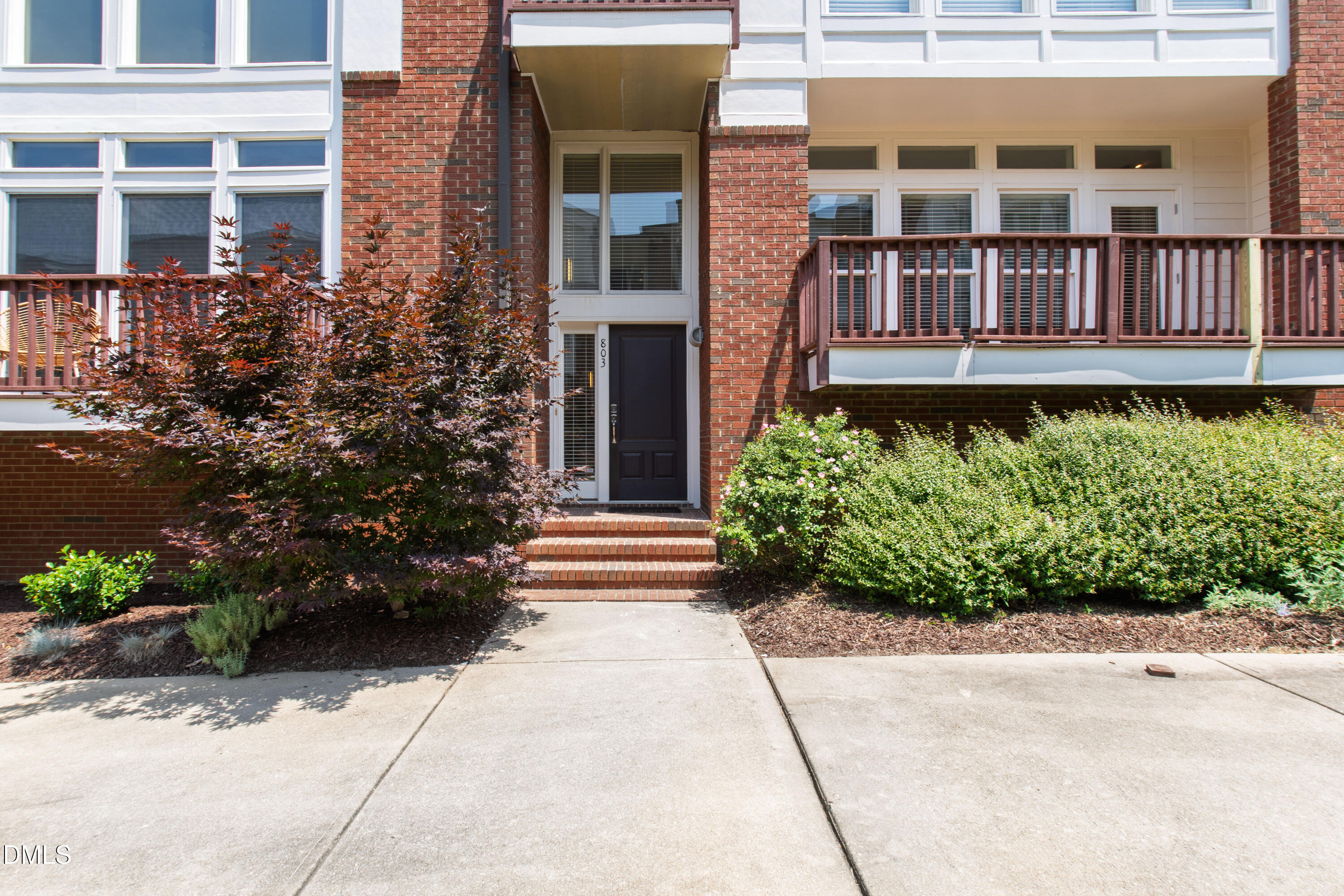 803 The Village Circle Property Photo 2
