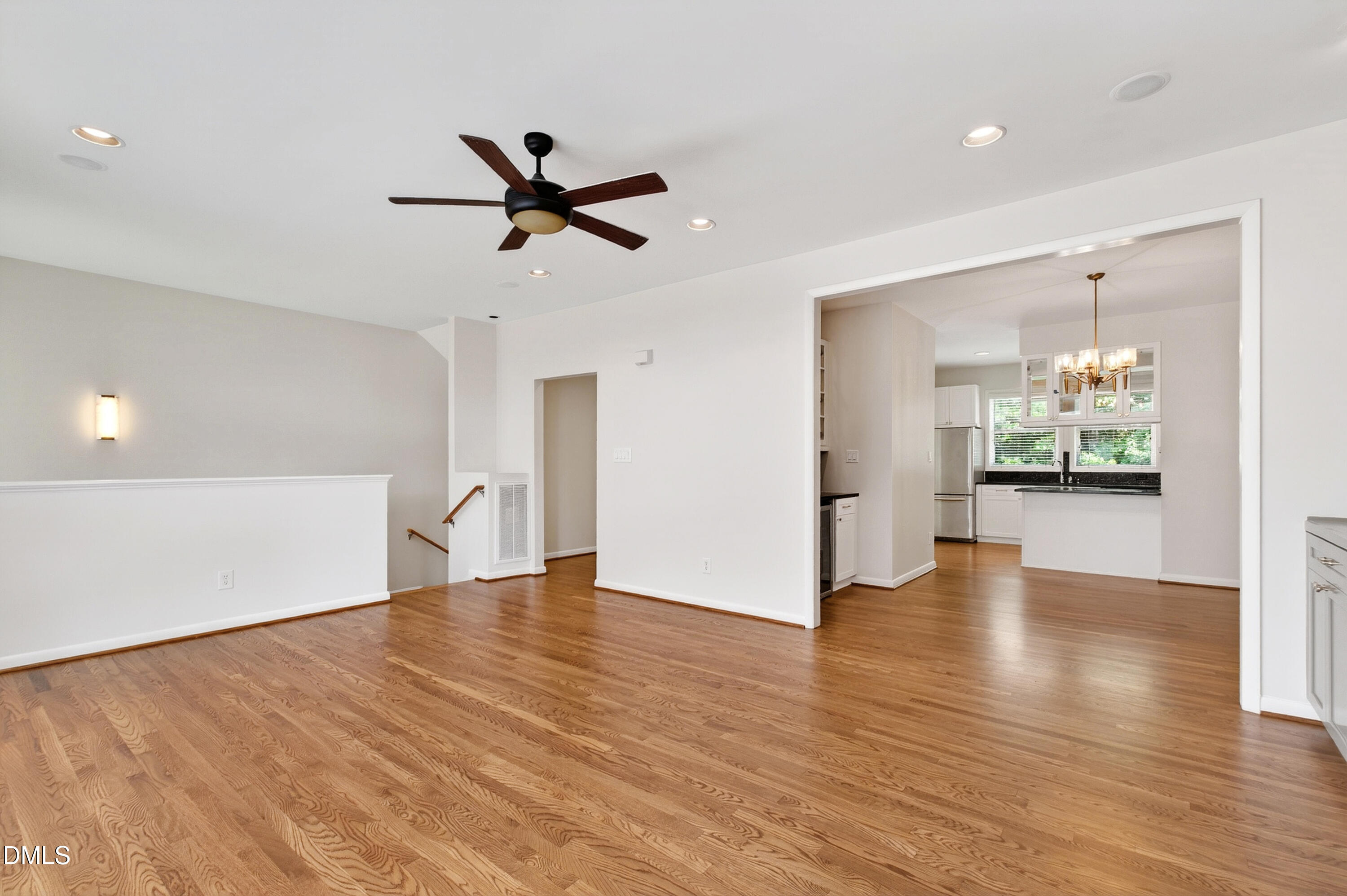 803 The Village Circle Property Photo 4