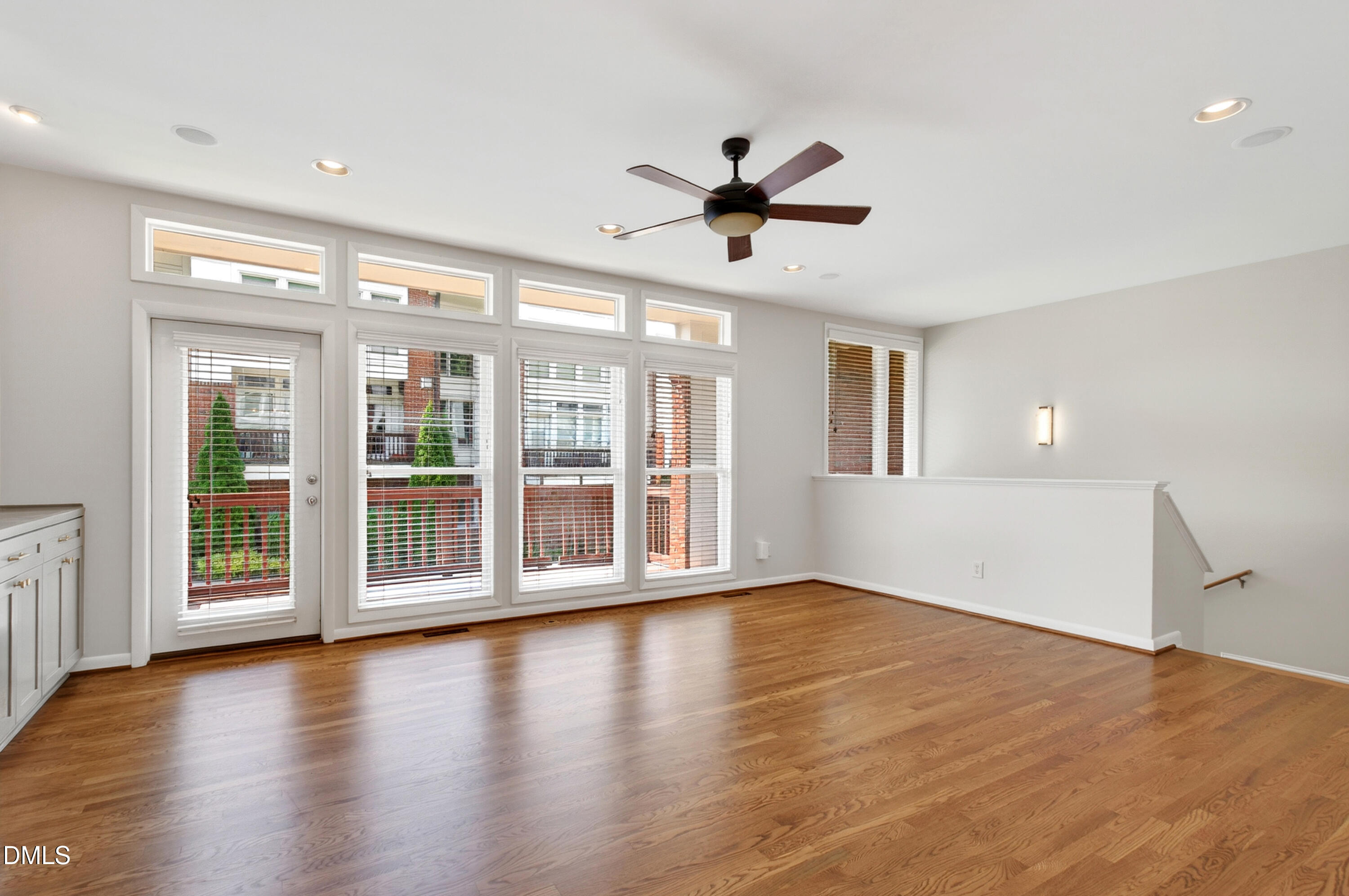 803 The Village Circle Property Photo 11