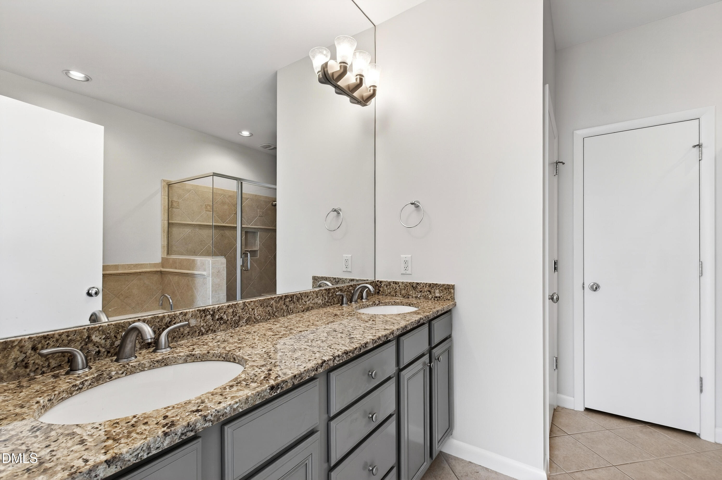 803 The Village Circle Property Photo 33