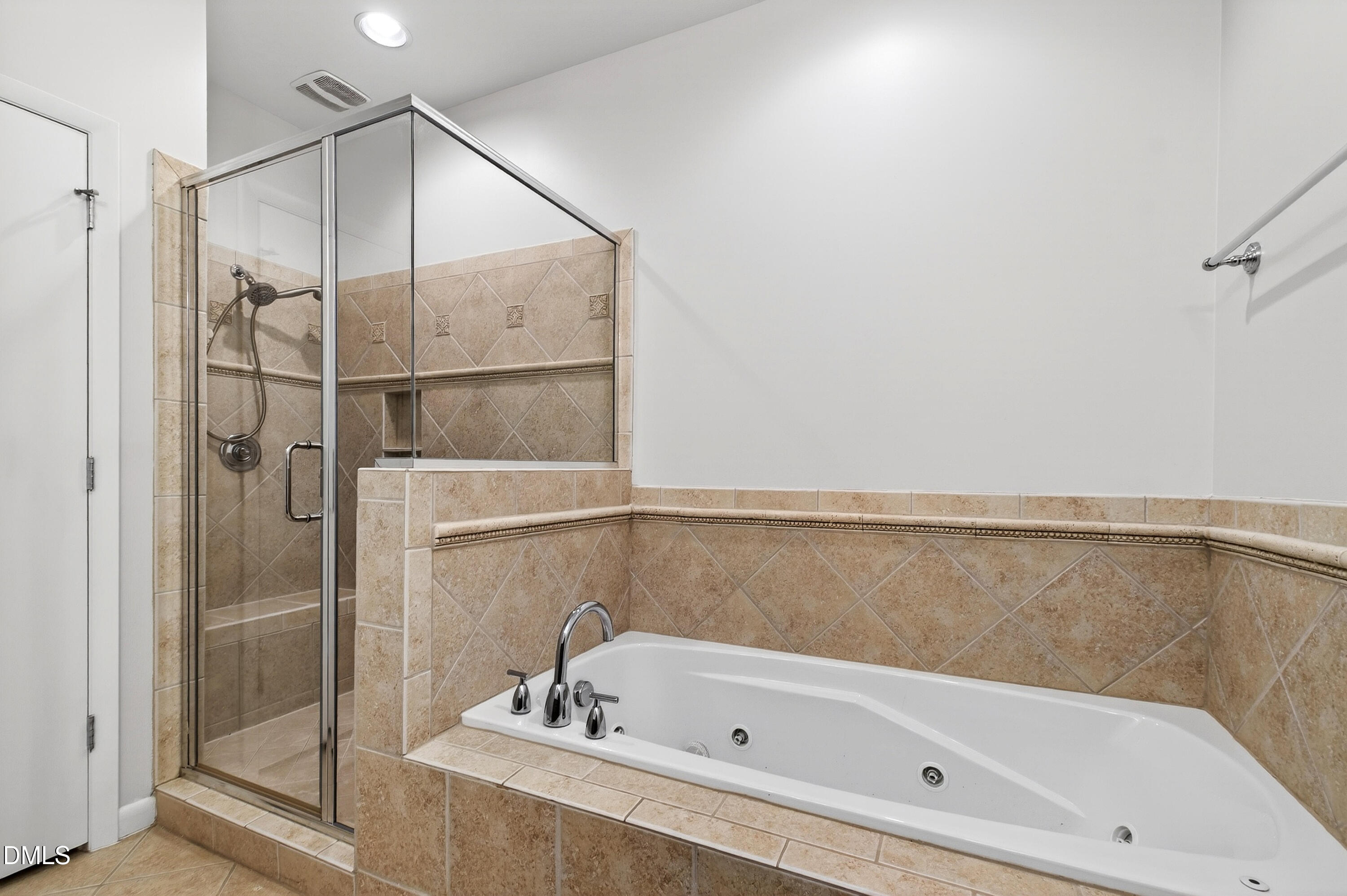 803 The Village Circle Property Photo 34