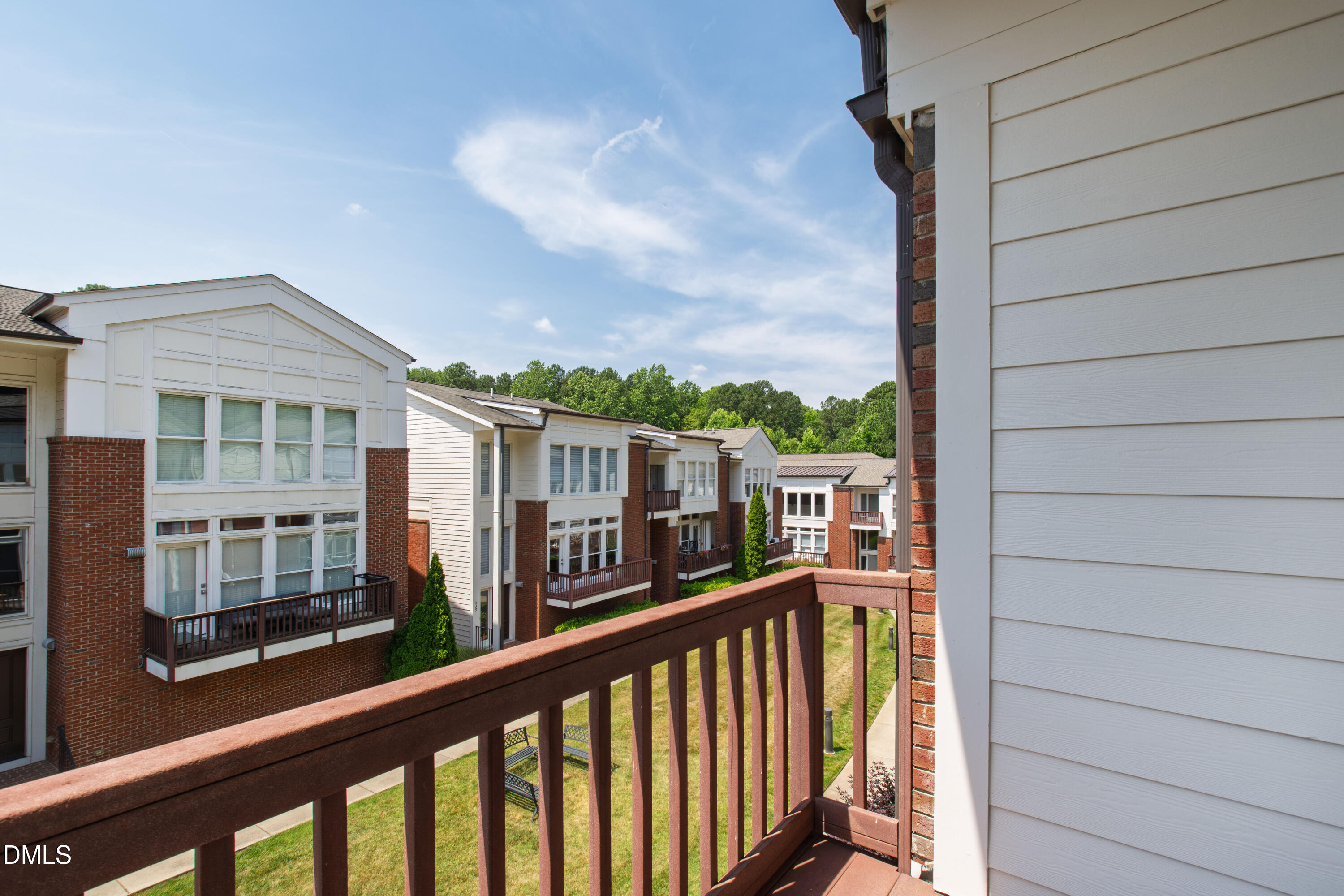 803 The Village Circle Property Photo 36