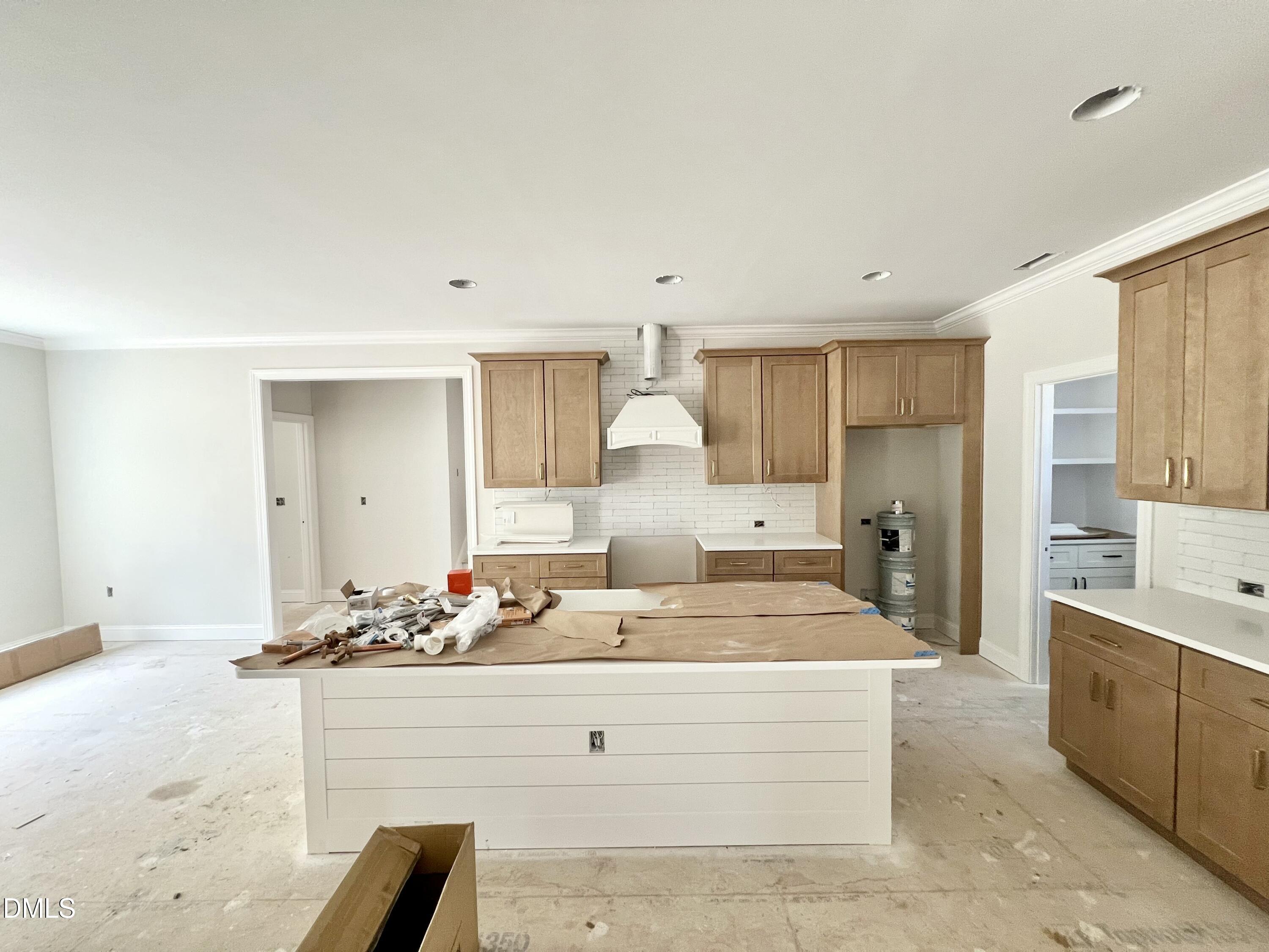 207 Hillstead Way Property Photo 6