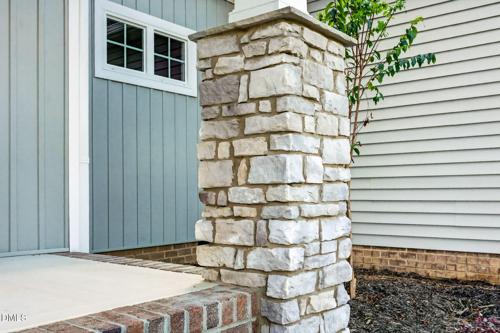 207 Hillstead Way Property Photo 8