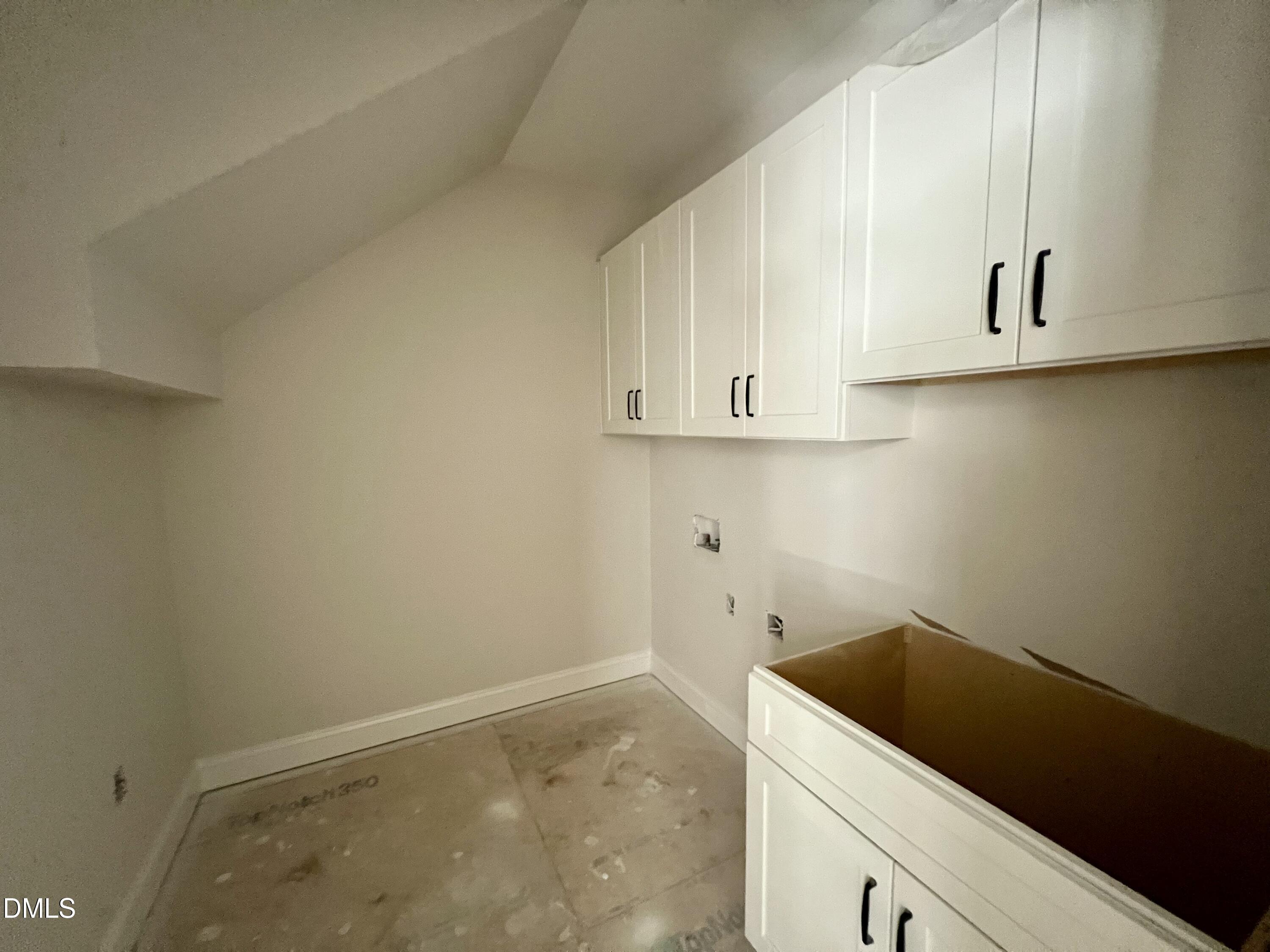 207 Hillstead Way Property Photo 24