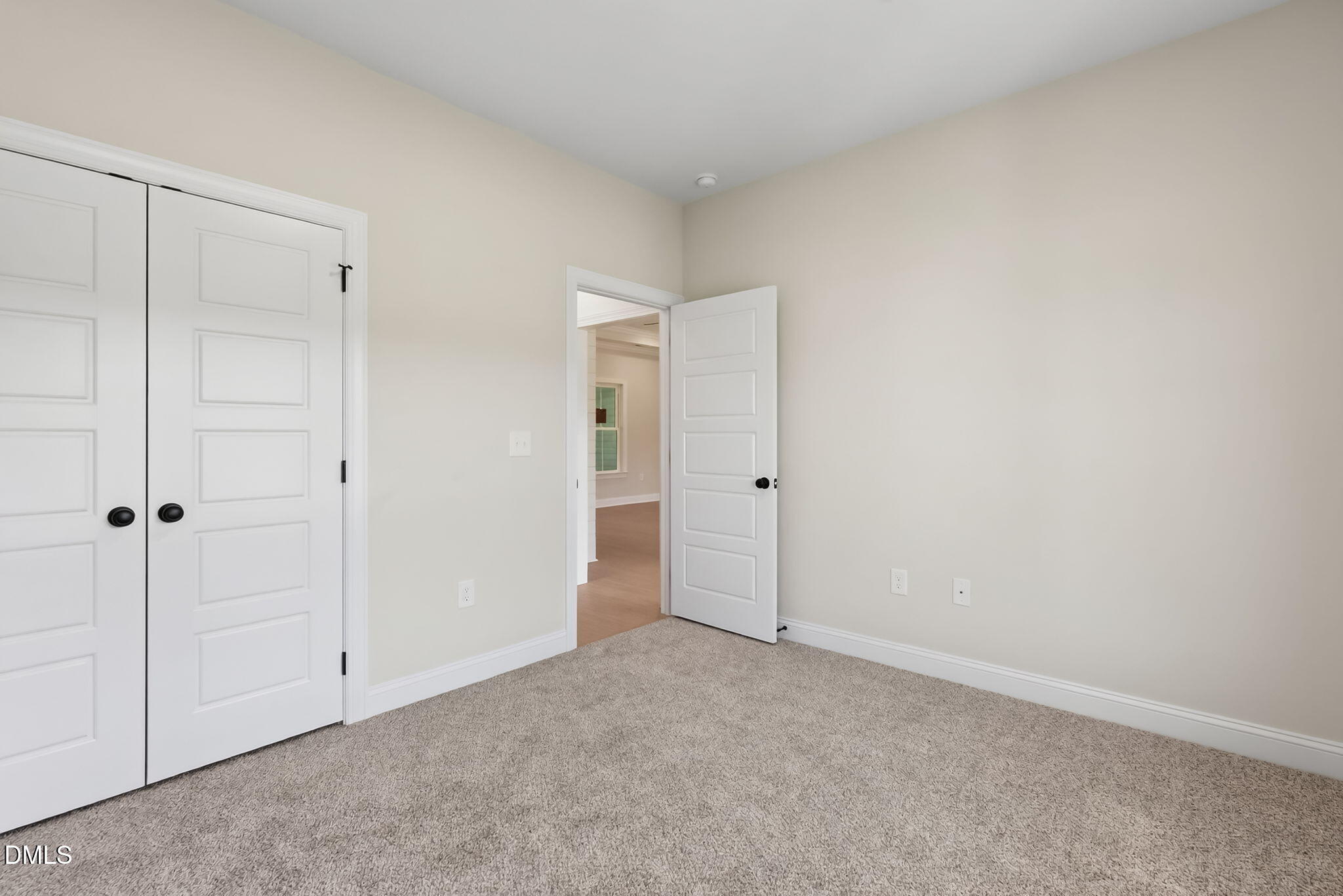 207 Hillstead Way Property Photo 28