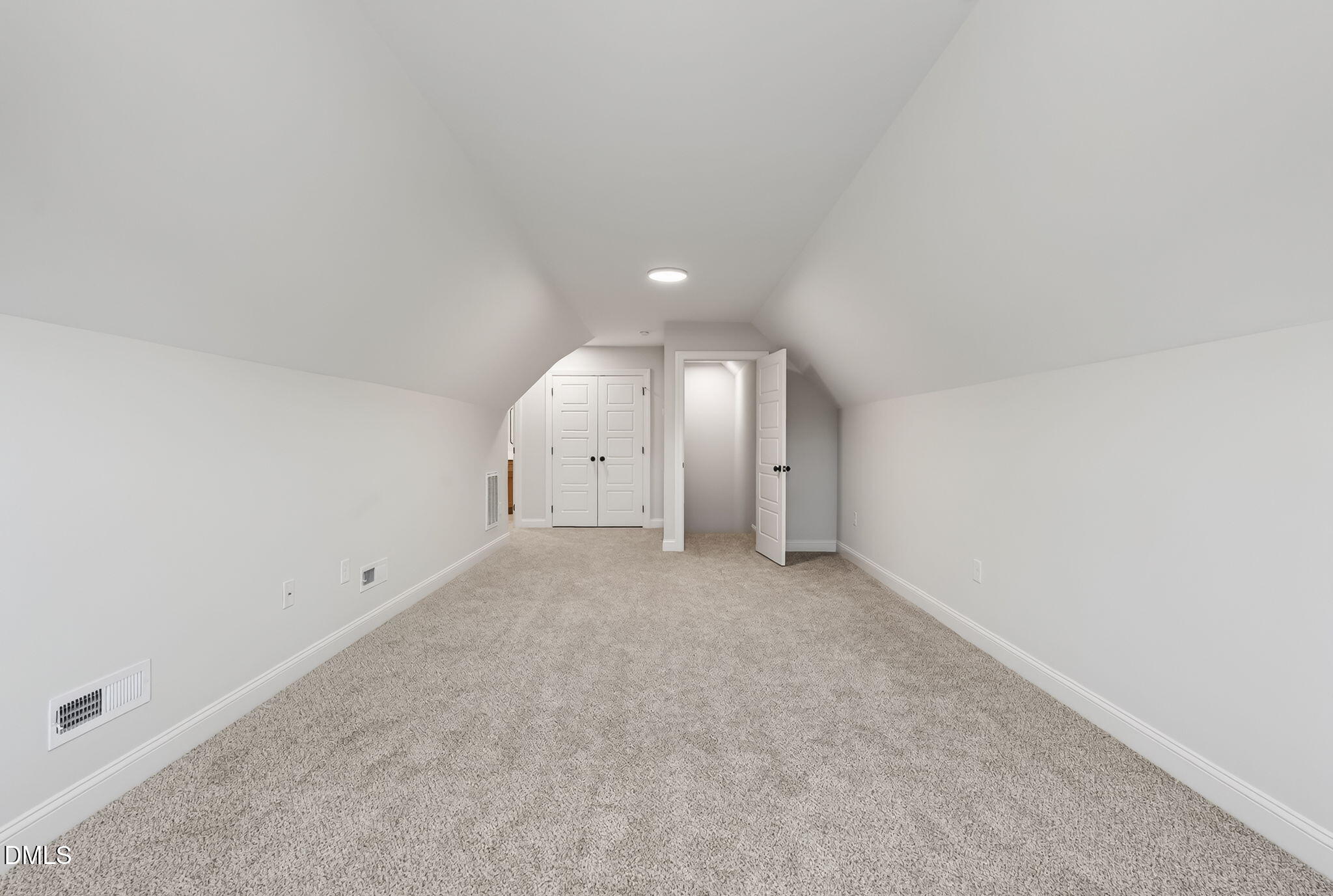 207 Hillstead Way Property Photo 34