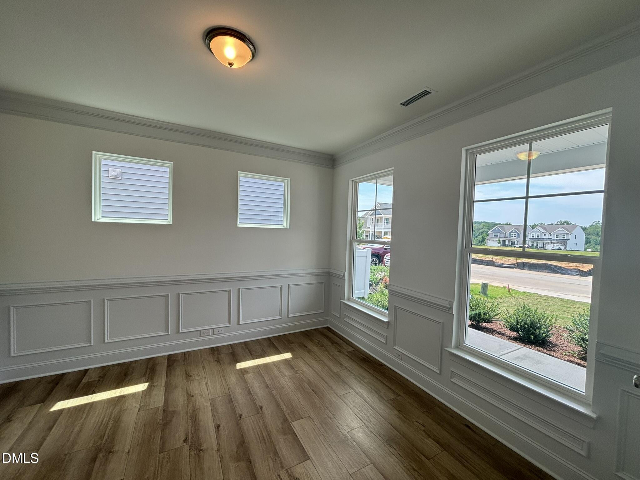 142 Steppe Way Property Photo 4