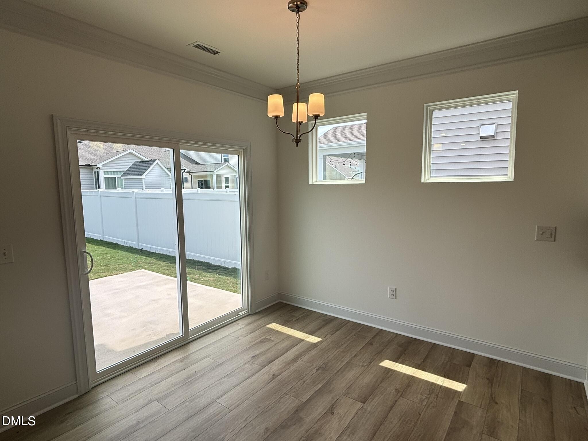 142 Steppe Way Property Photo 7