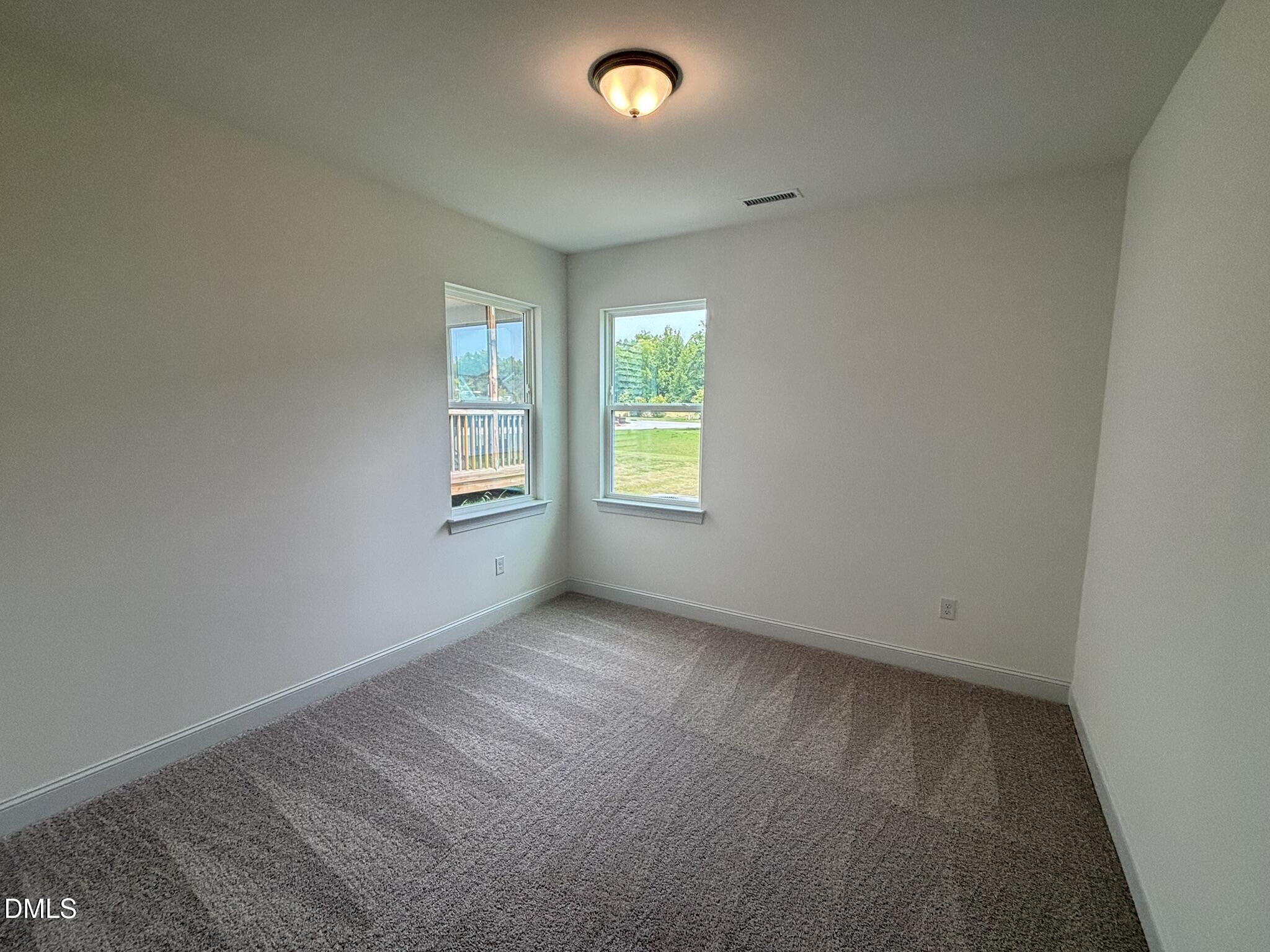 142 Steppe Way Property Photo 11