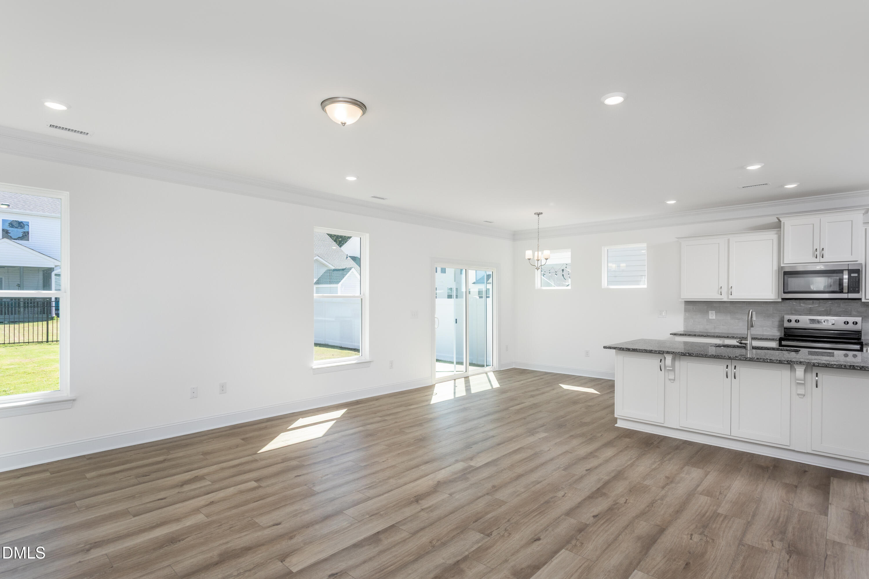 142 Steppe Way Property Photo 13