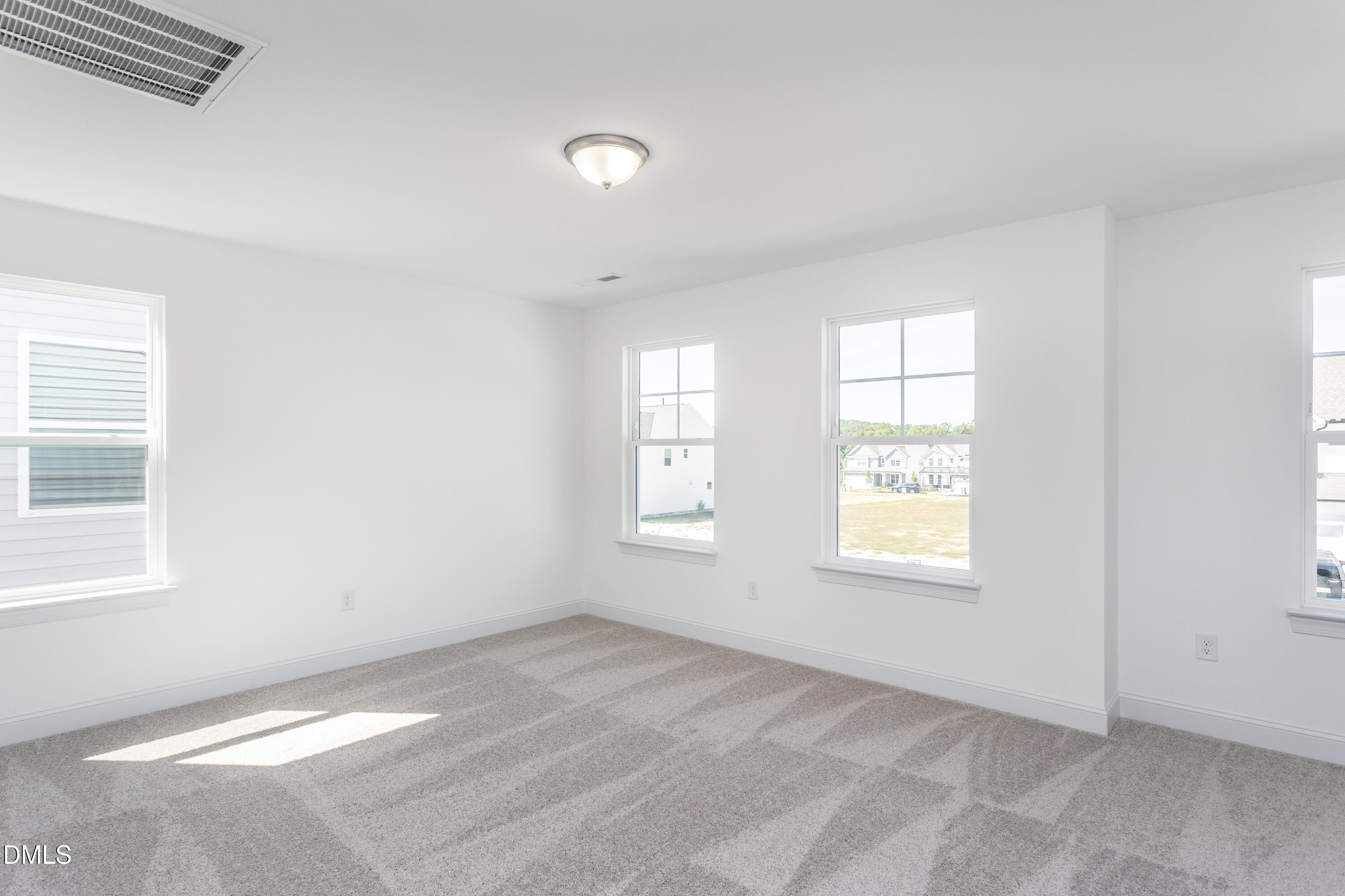 142 Steppe Way Property Photo 18