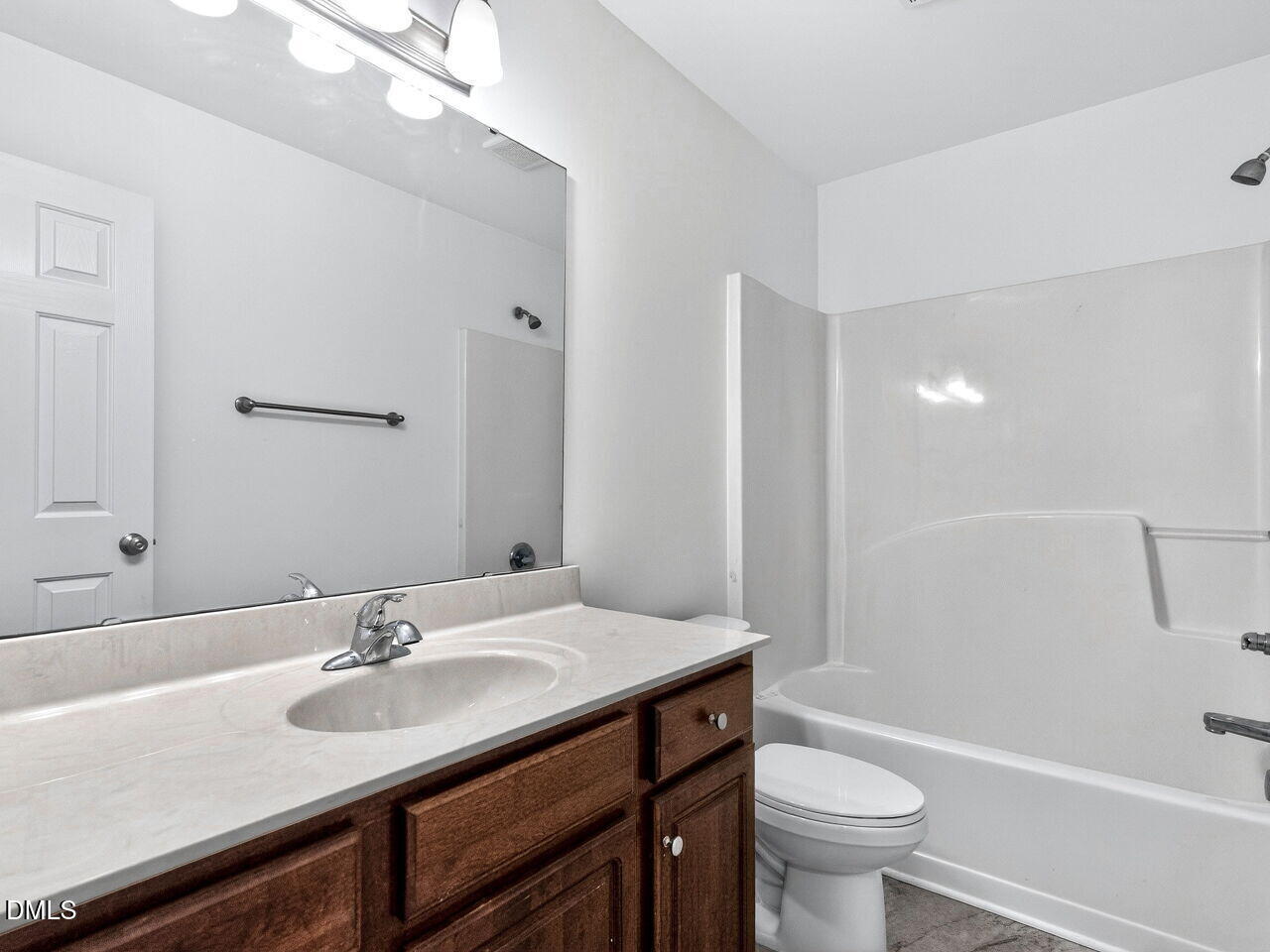 136 Middle Landing Drive Property Photo 20