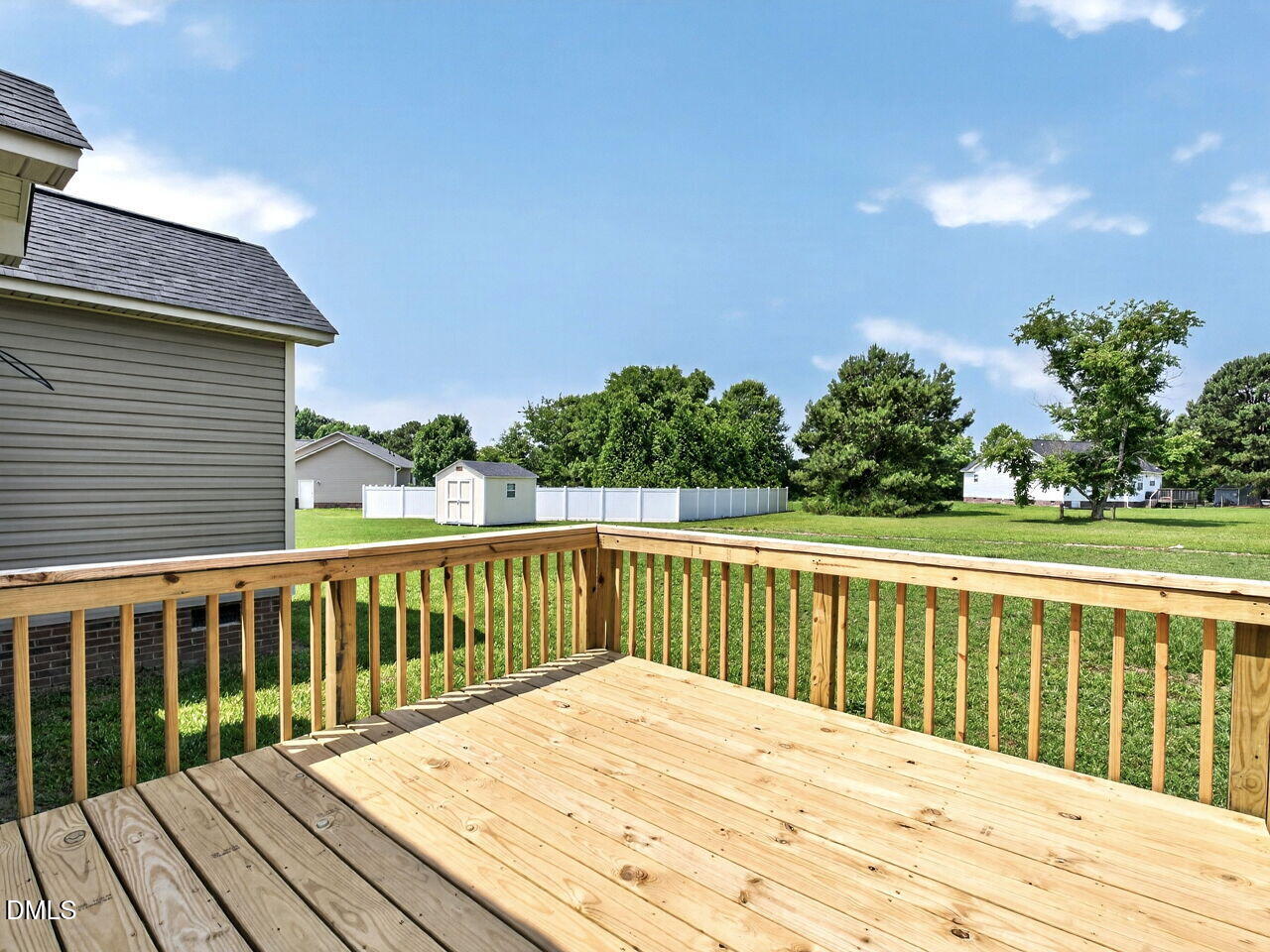136 Middle Landing Drive Property Photo 23