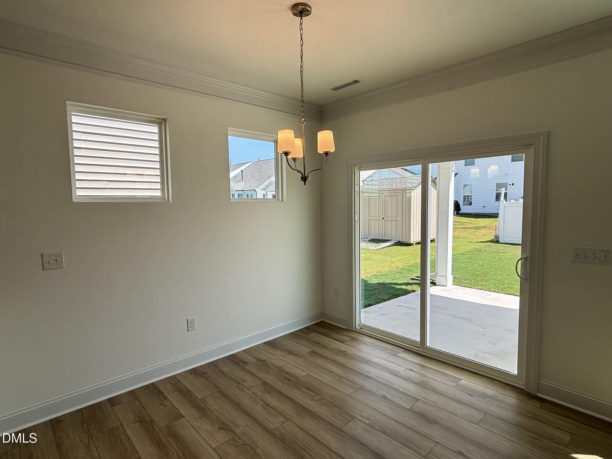 102 Steppe Way Property Photo 6