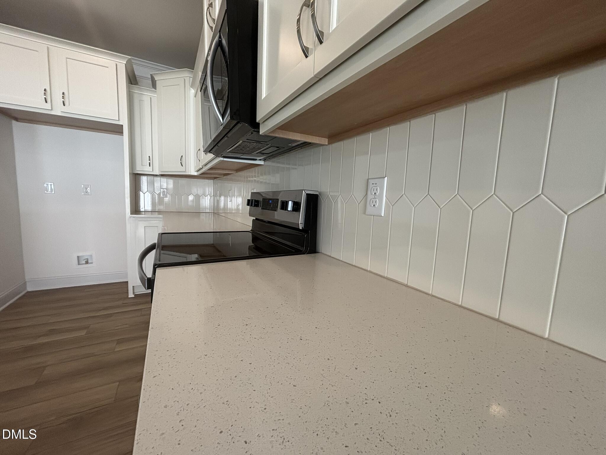 102 Steppe Way Property Photo 10