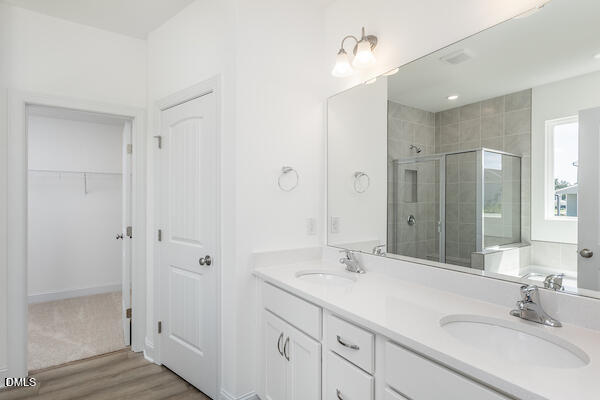 102 Steppe Way Property Photo 17