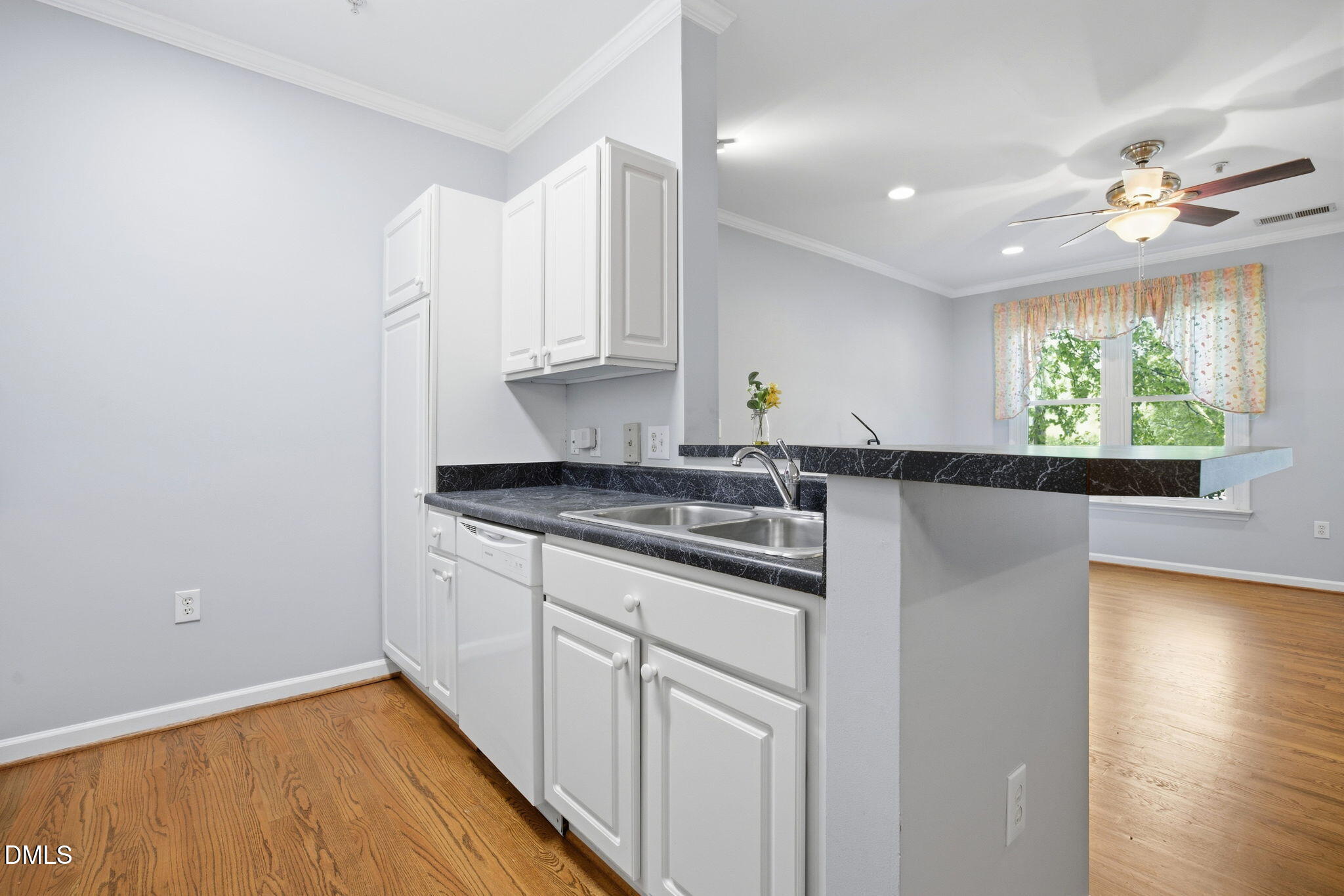 720 N Person Street 106 Property Photo 14