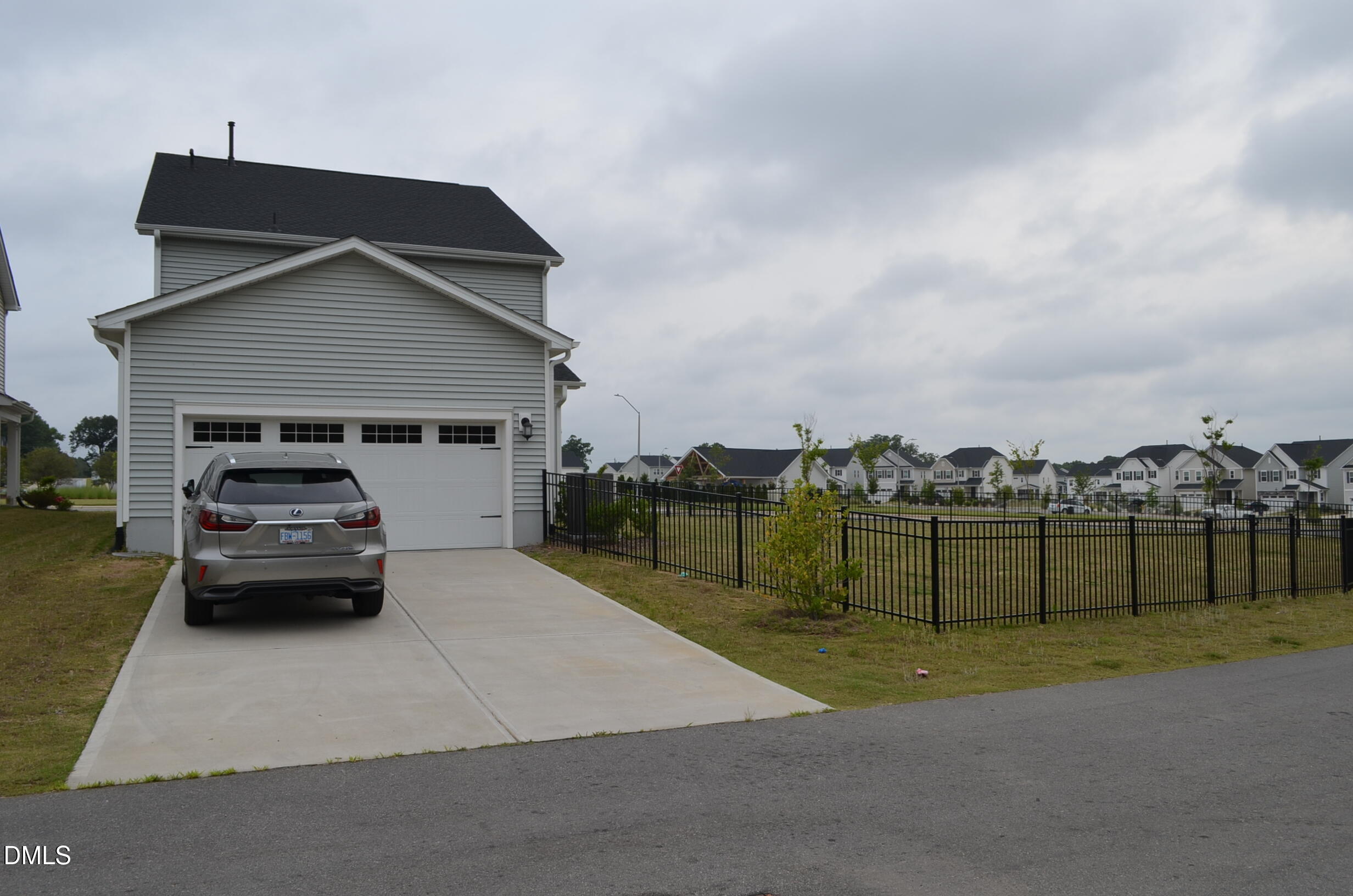 328 Edge Of Auburn Boulevard Property Photo 3