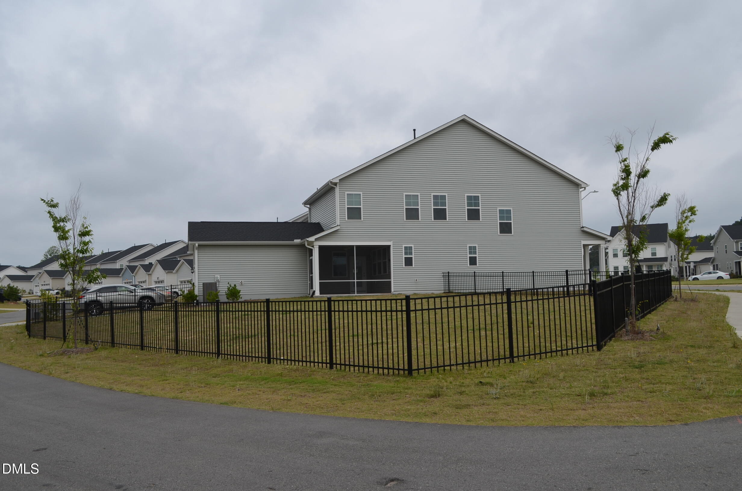 328 Edge Of Auburn Boulevard Property Photo 5