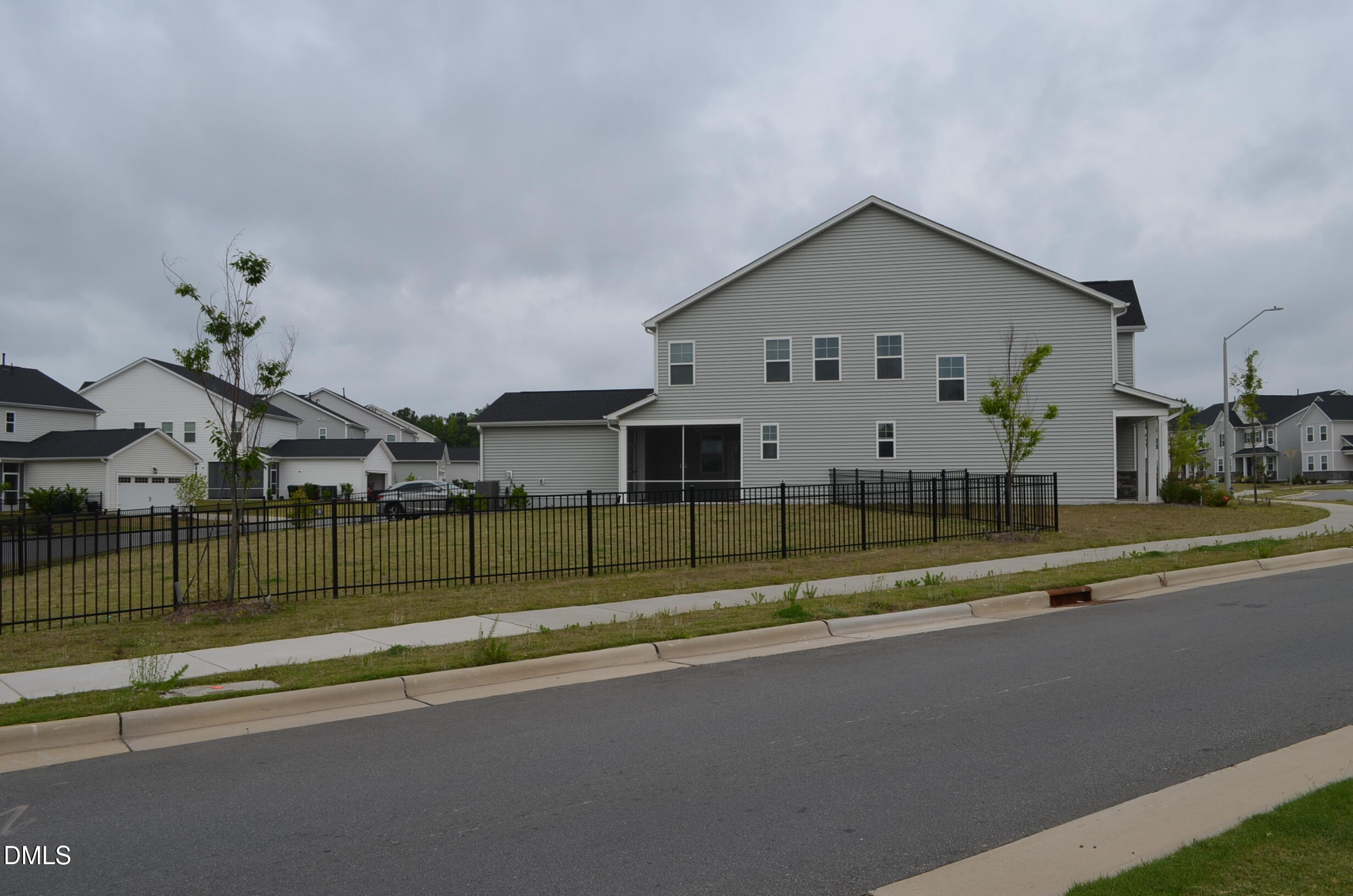 328 Edge Of Auburn Boulevard Property Photo 6